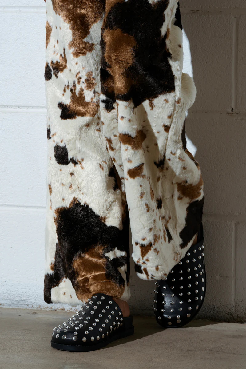 AZALEA WANG TRAVERSE BLACK CLOG - Image 4