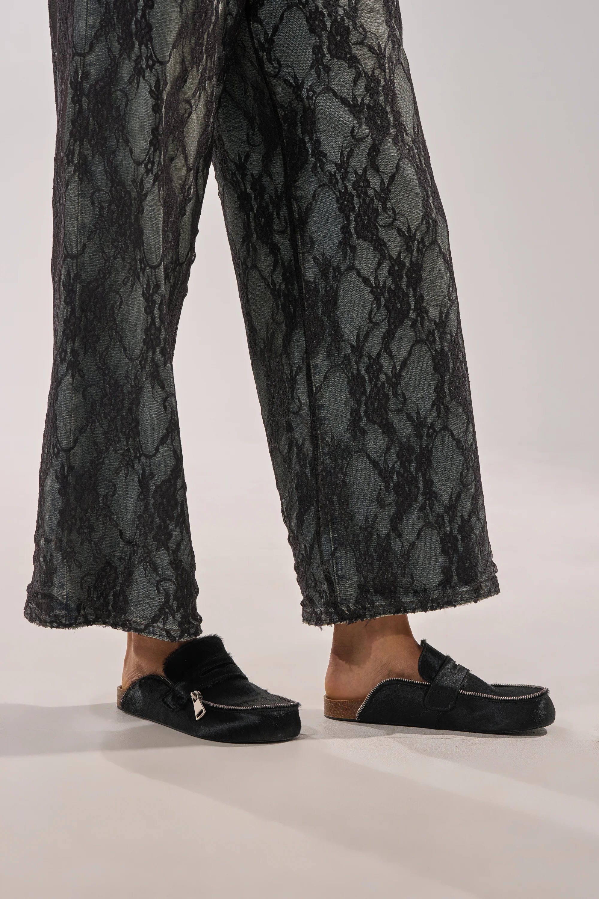 AZALEA WANG LIMERICK BLACK METAL EMBELLISHMENT FLAT - Image 3
