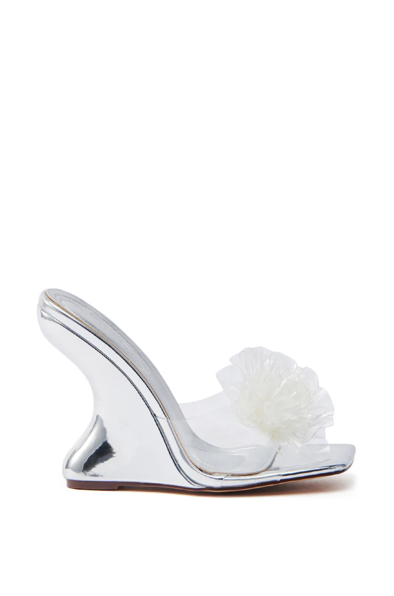 AZALEA WANG UMBRIA SILVER PVC FLOWER WEDGE SANDAL - Image 4