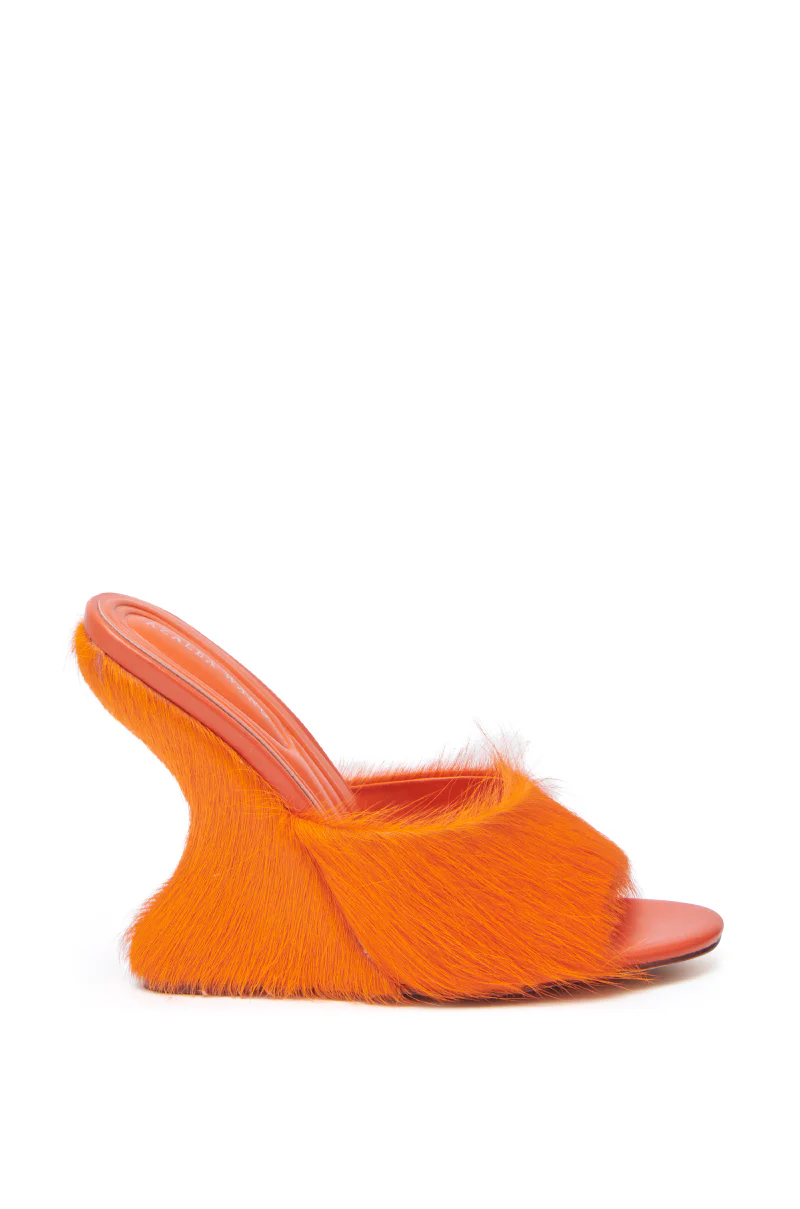 AZALEA WANG VASA ORANGE FURRY WEDGE SANDAL - Image 5