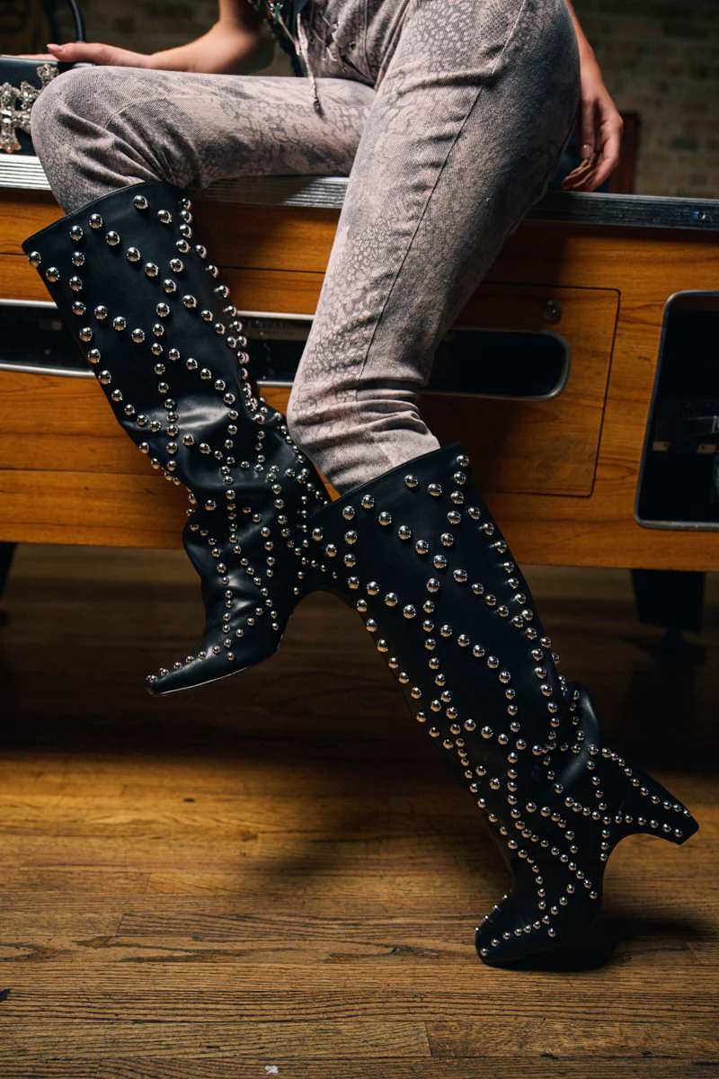 AZALEA WANG WELLS BLACK EMBELLISHED BOOT - Image 4