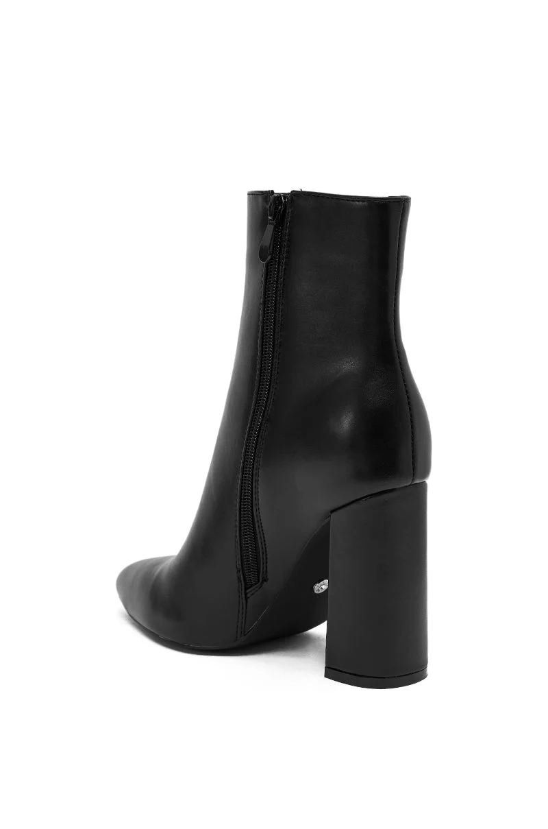 AZALEA WANG JESSABELL BLACK CHUNKY BOOTIE - Image 6