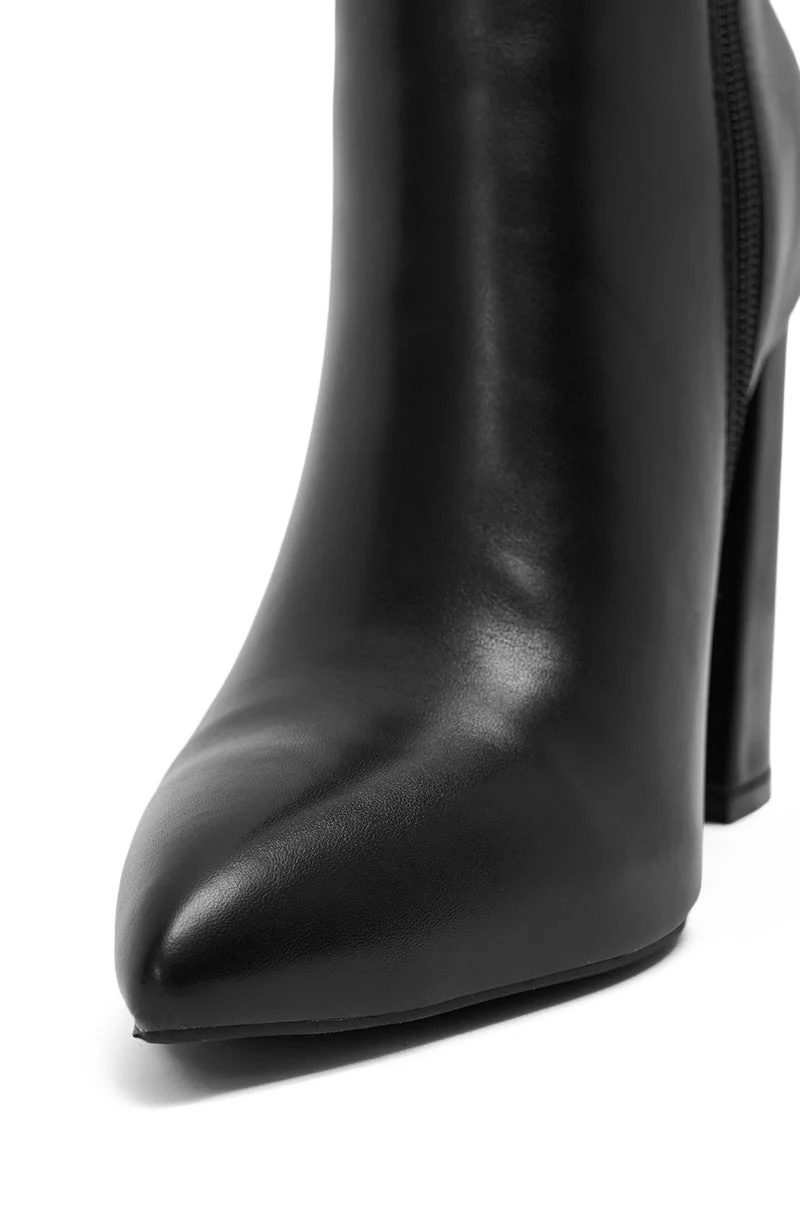 AZALEA WANG JESSABELL BLACK CHUNKY BOOTIE - Image 7