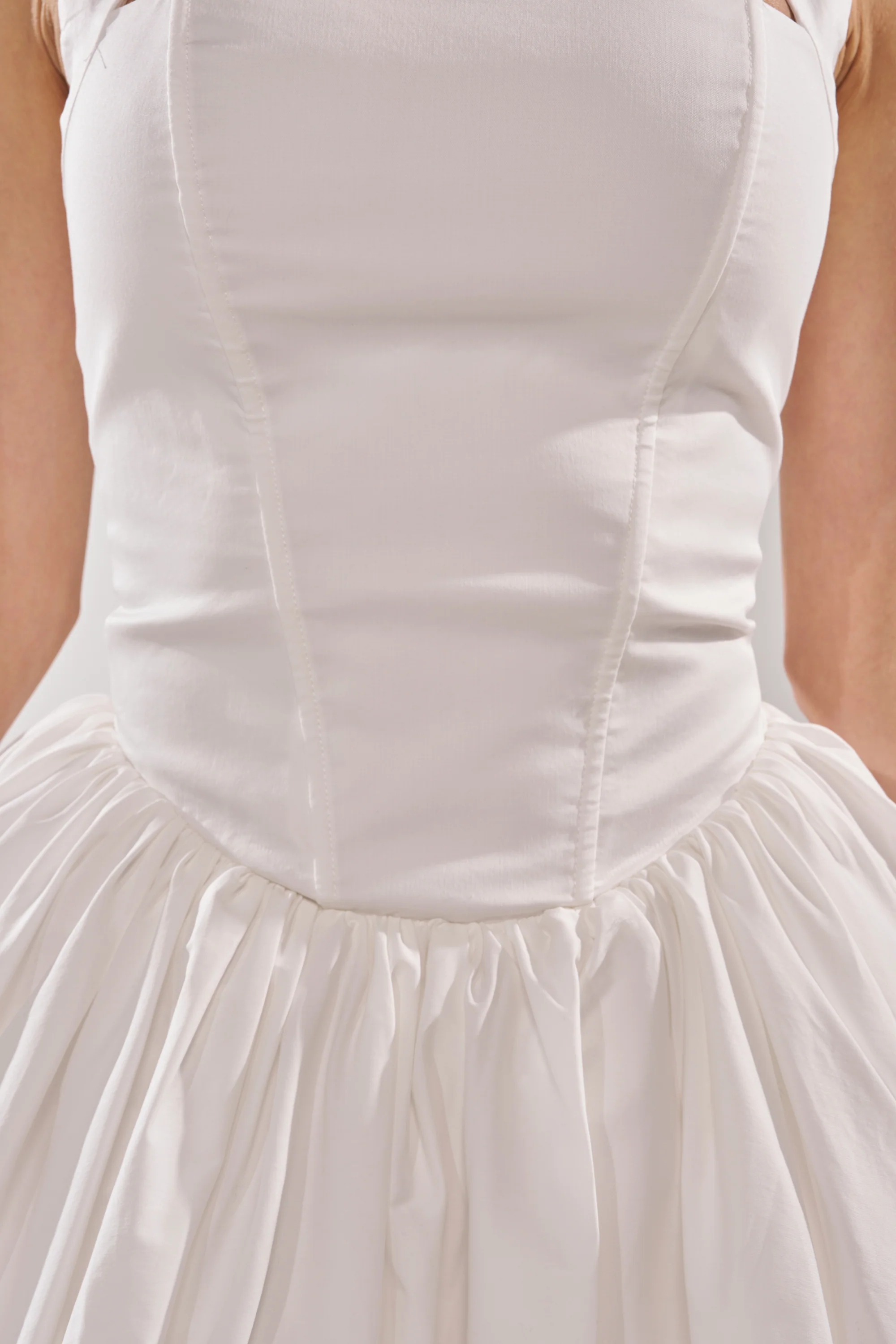 BALLERINA POPLIN MINI DRESS IN WHITE - Image 9