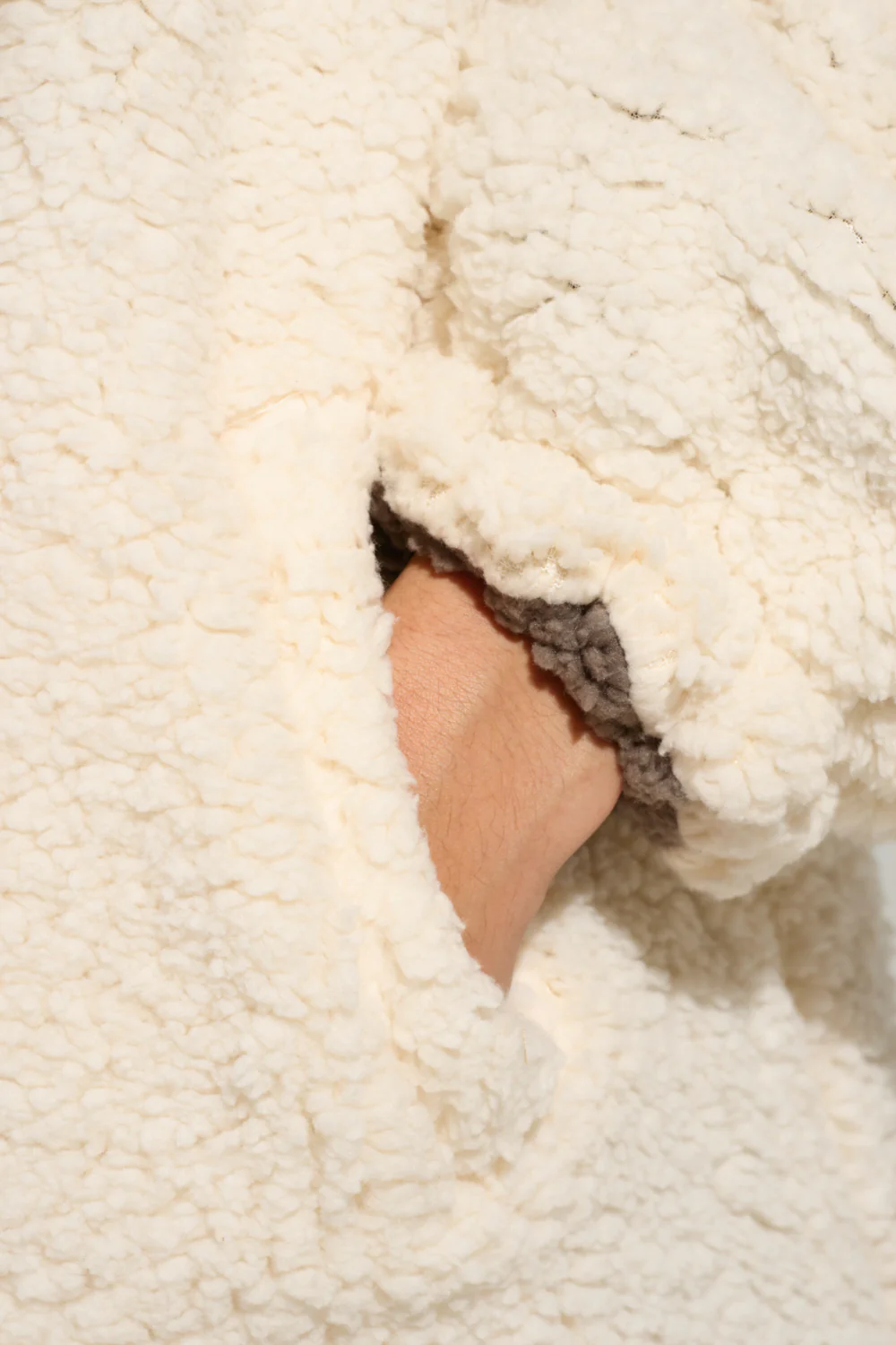 BEAR HUG REVERSIBLE FLEECE TRENCH - Image 11