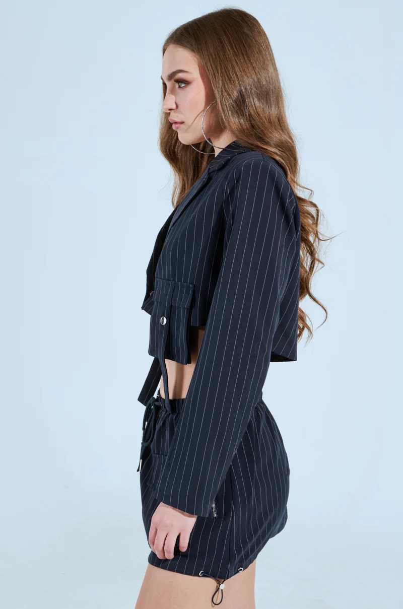 BELLA CARGO CROP BLAZER - Image 3