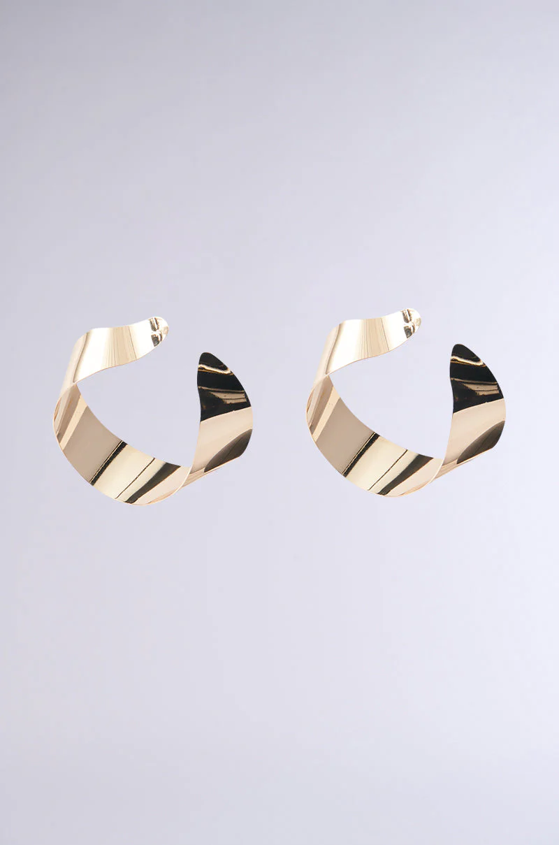 BENT OUTTA SHAPE EARRING
