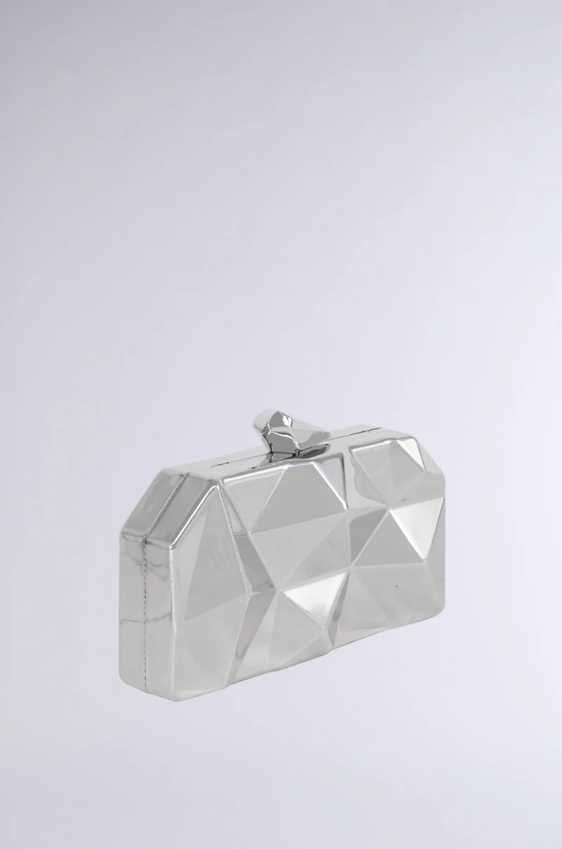 BENT OUTTA SHAPE METALLIC CLUTCH - Image 4