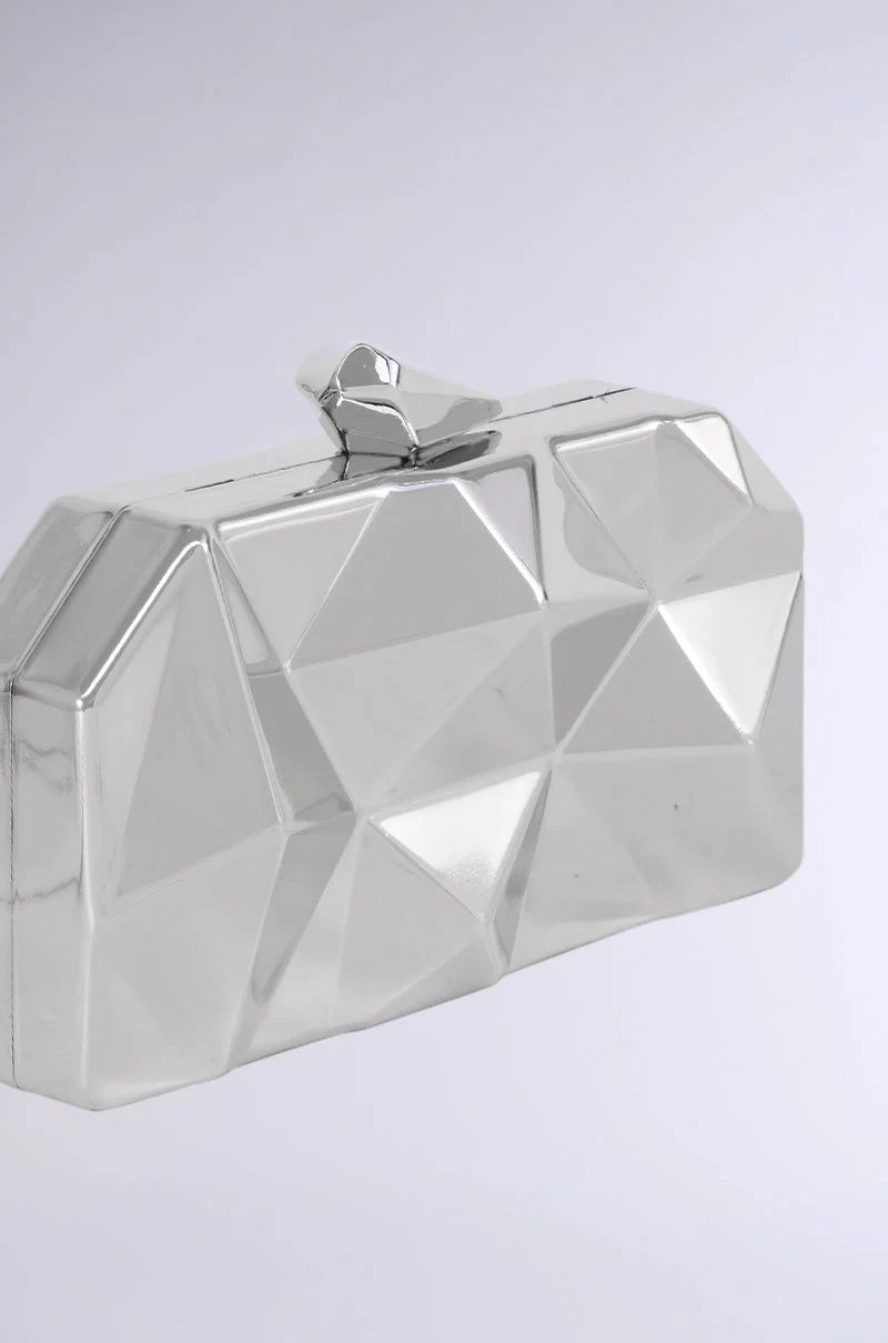 BENT OUTTA SHAPE METALLIC CLUTCH - Image 5