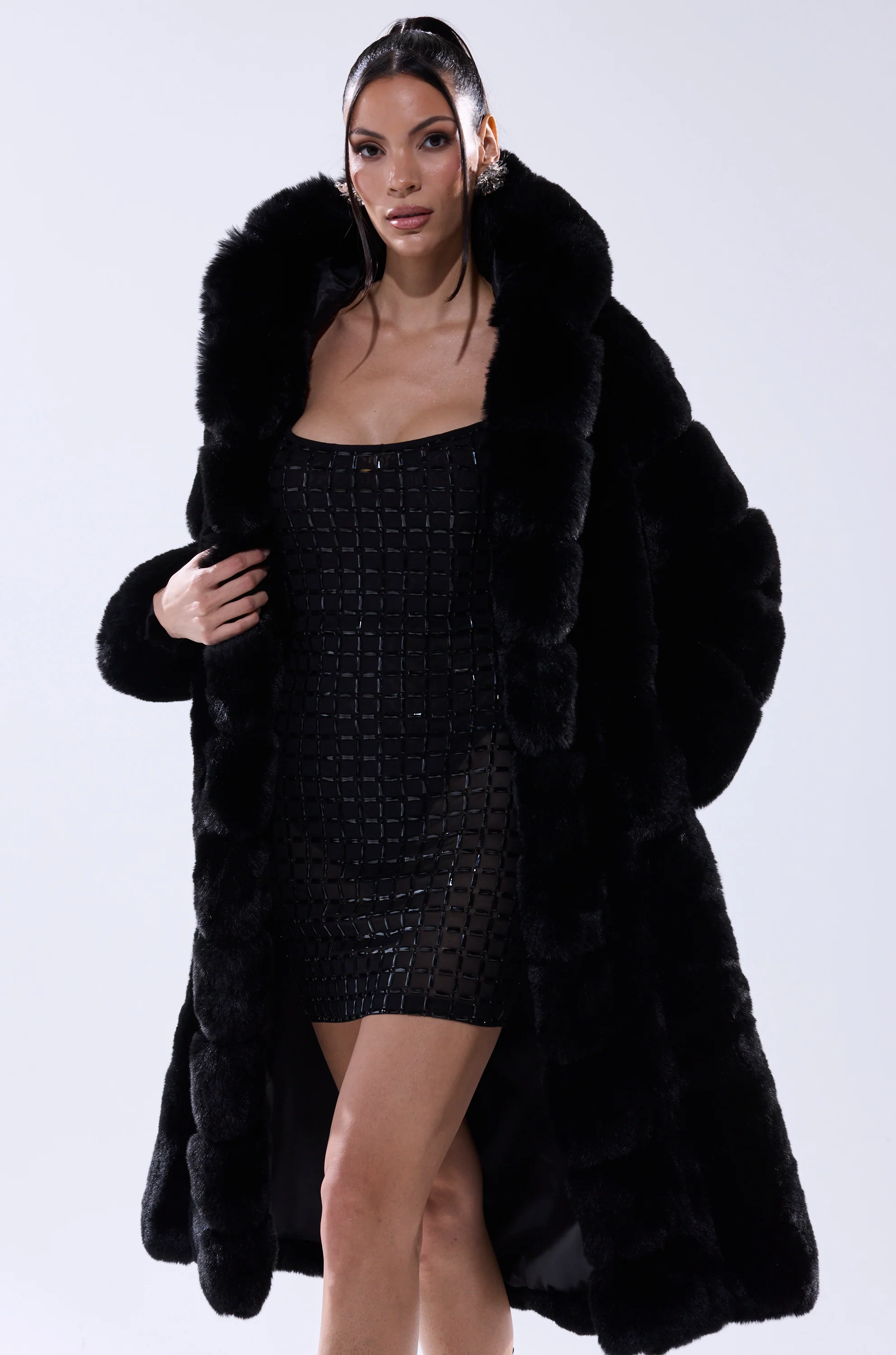 BERLIN HOODED FAUX FUR IN BLACK - Image 3