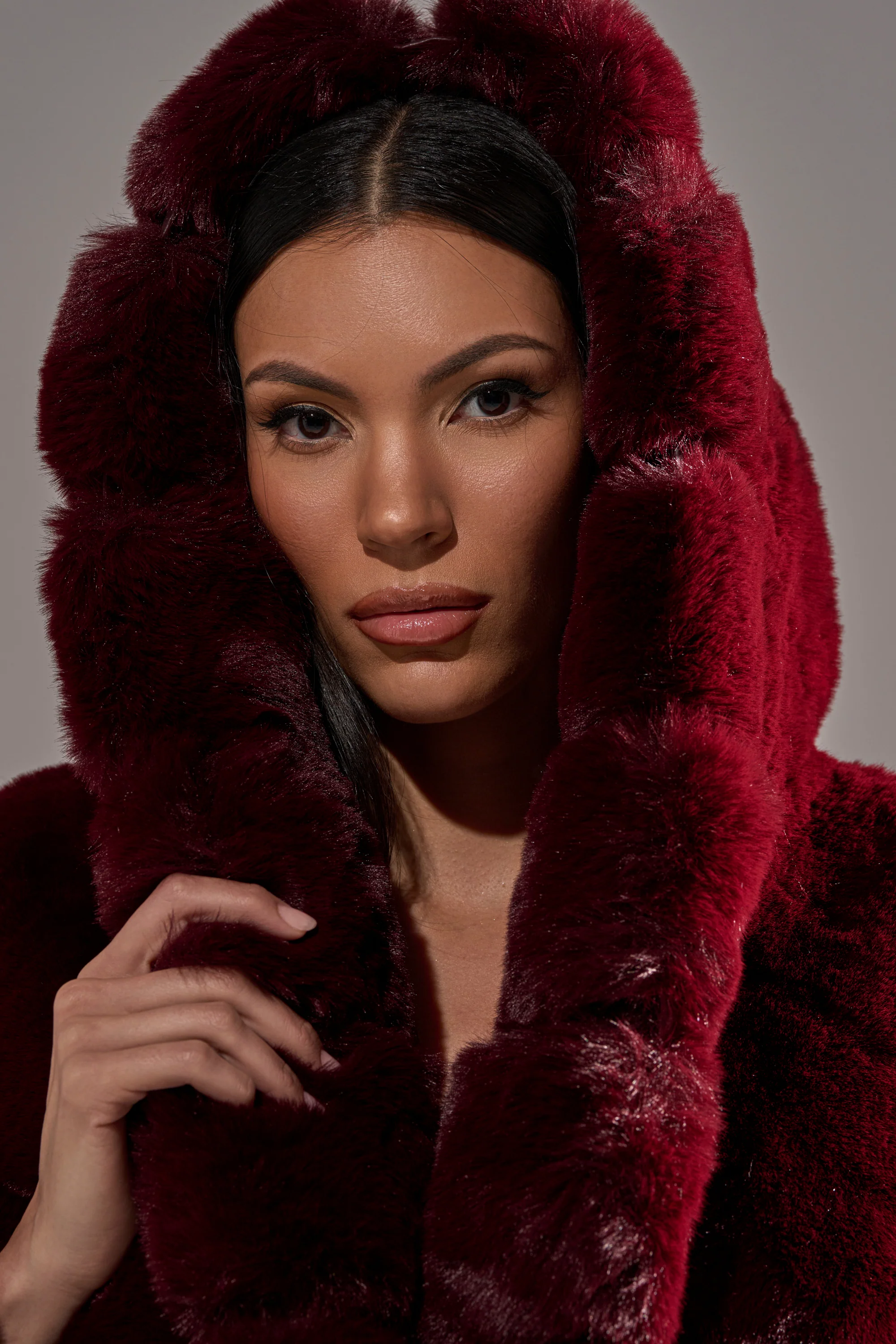 BERLIN HOODED FAUX FUR IN BURGUNDY - Image 8