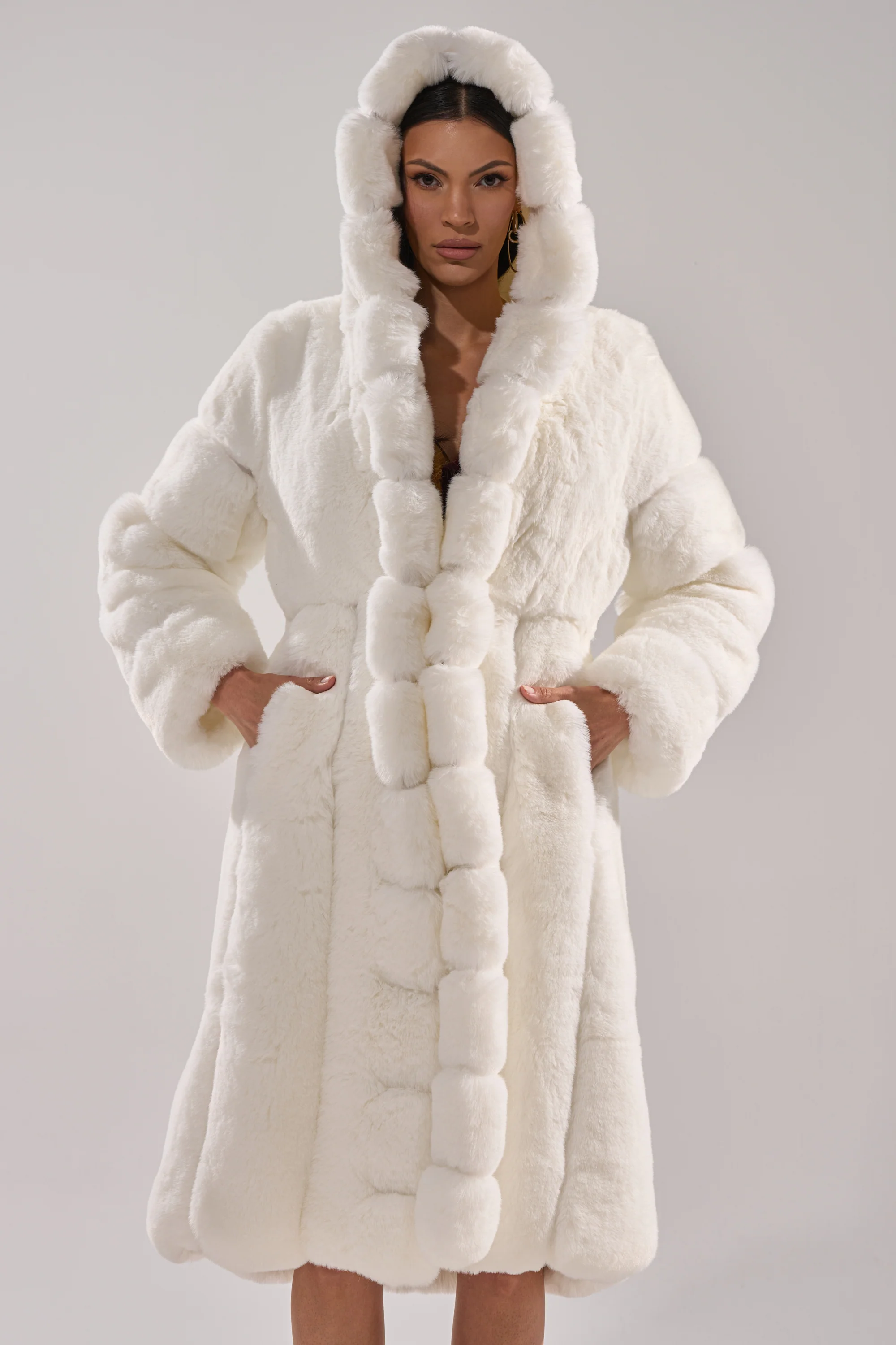 BERLIN HOODED FAUX FUR IN WHITE - Image 10
