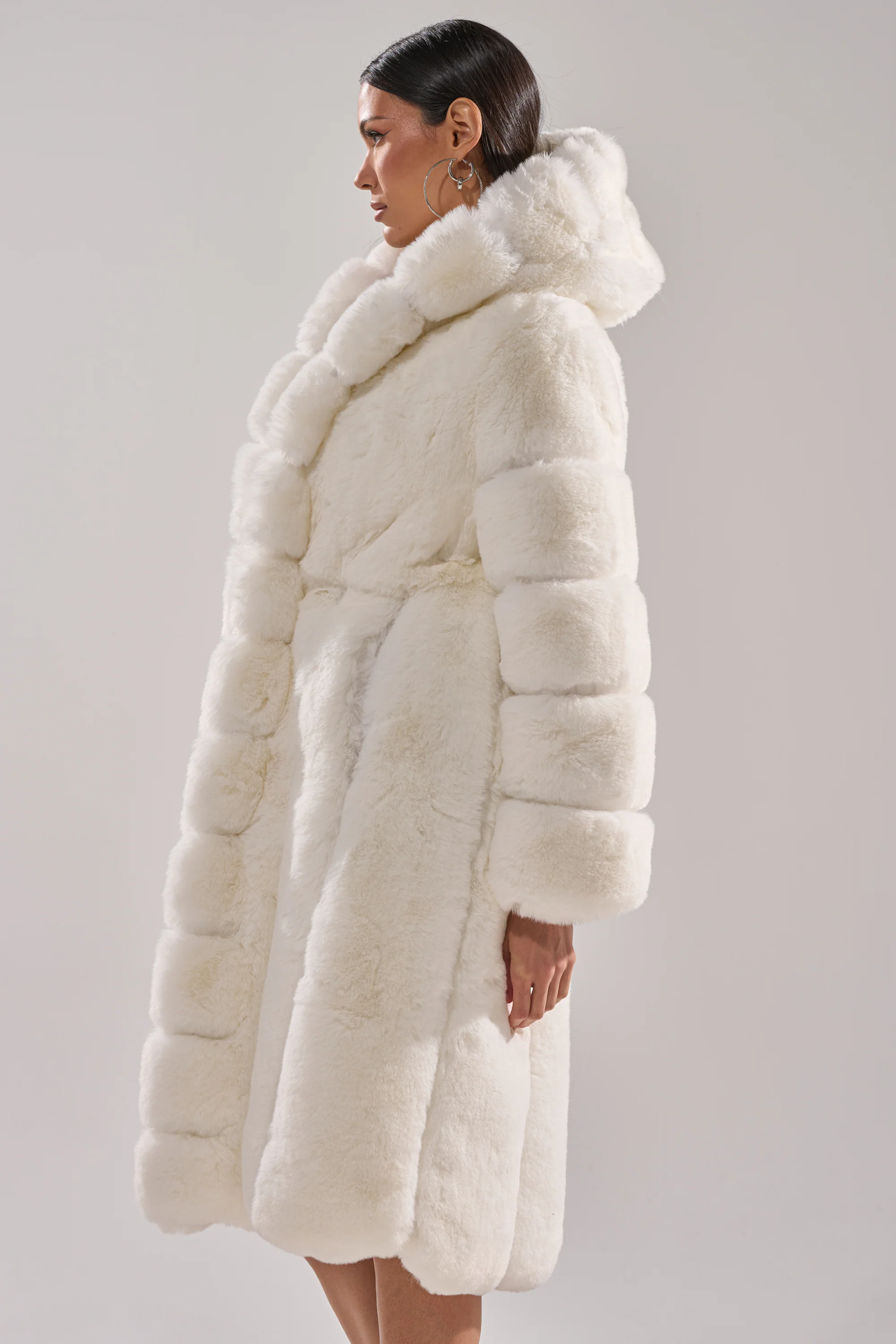 BERLIN HOODED FAUX FUR IN WHITE - Image 11