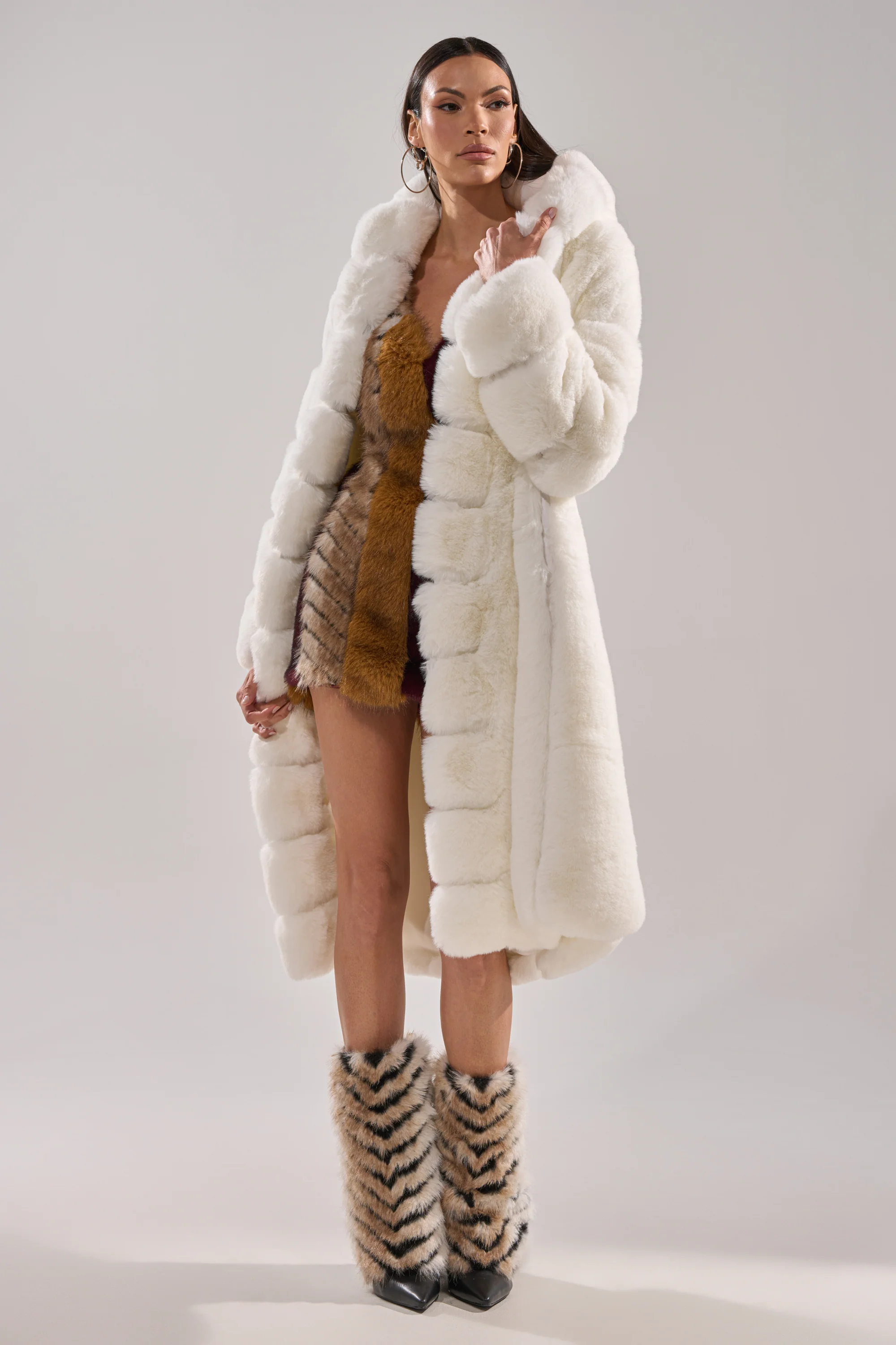 BERLIN HOODED FAUX FUR IN WHITE - Image 6