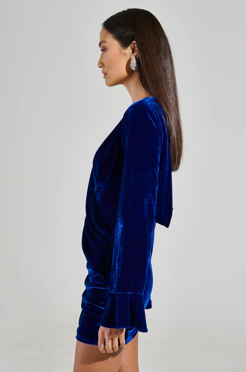 BEST DRESSED VELVET MINI DRESS - Image 4