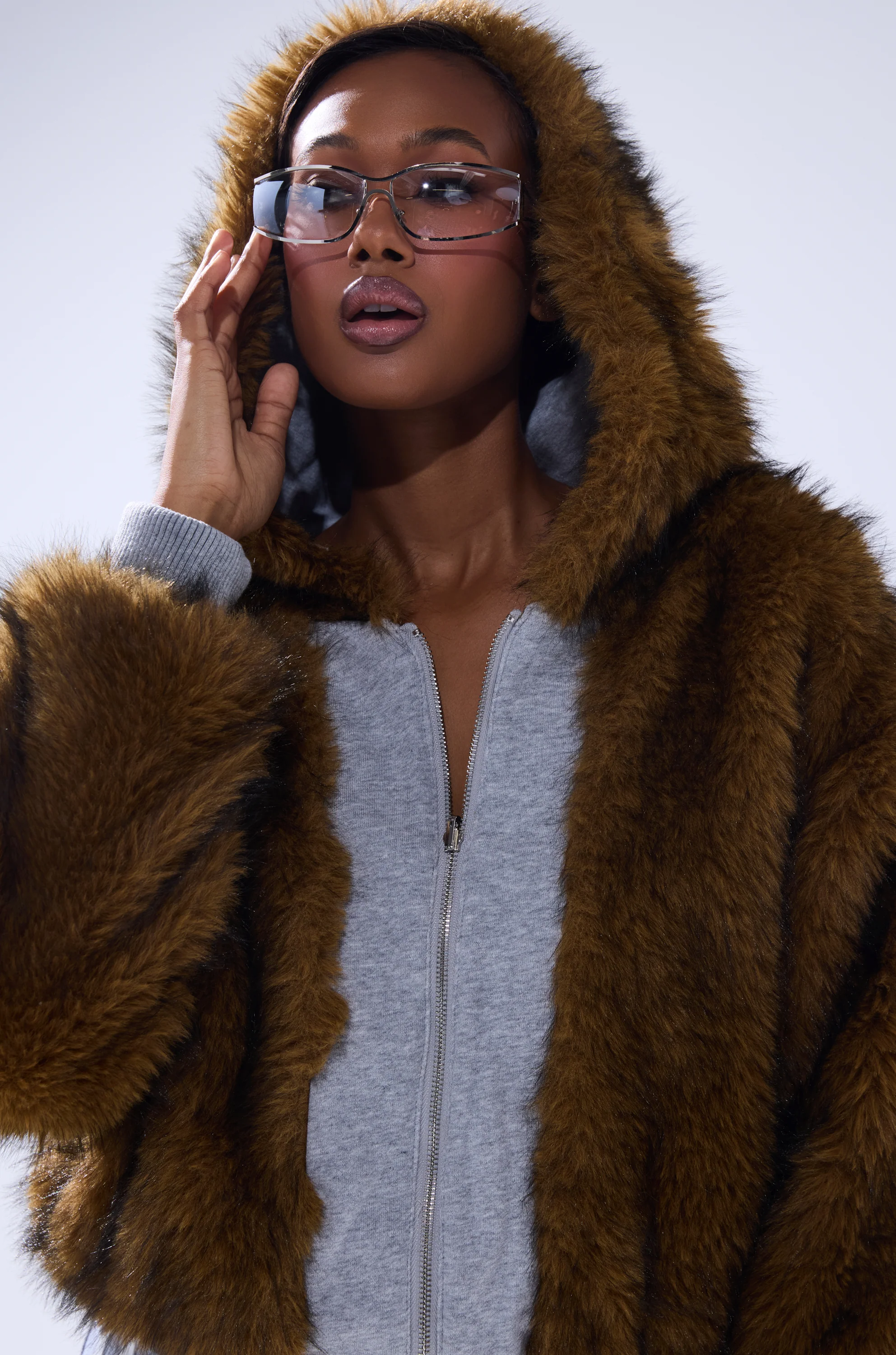 BEST OF BOTH WORLDS REVERSIBLE FUR SWEATSHIRT - Image 12