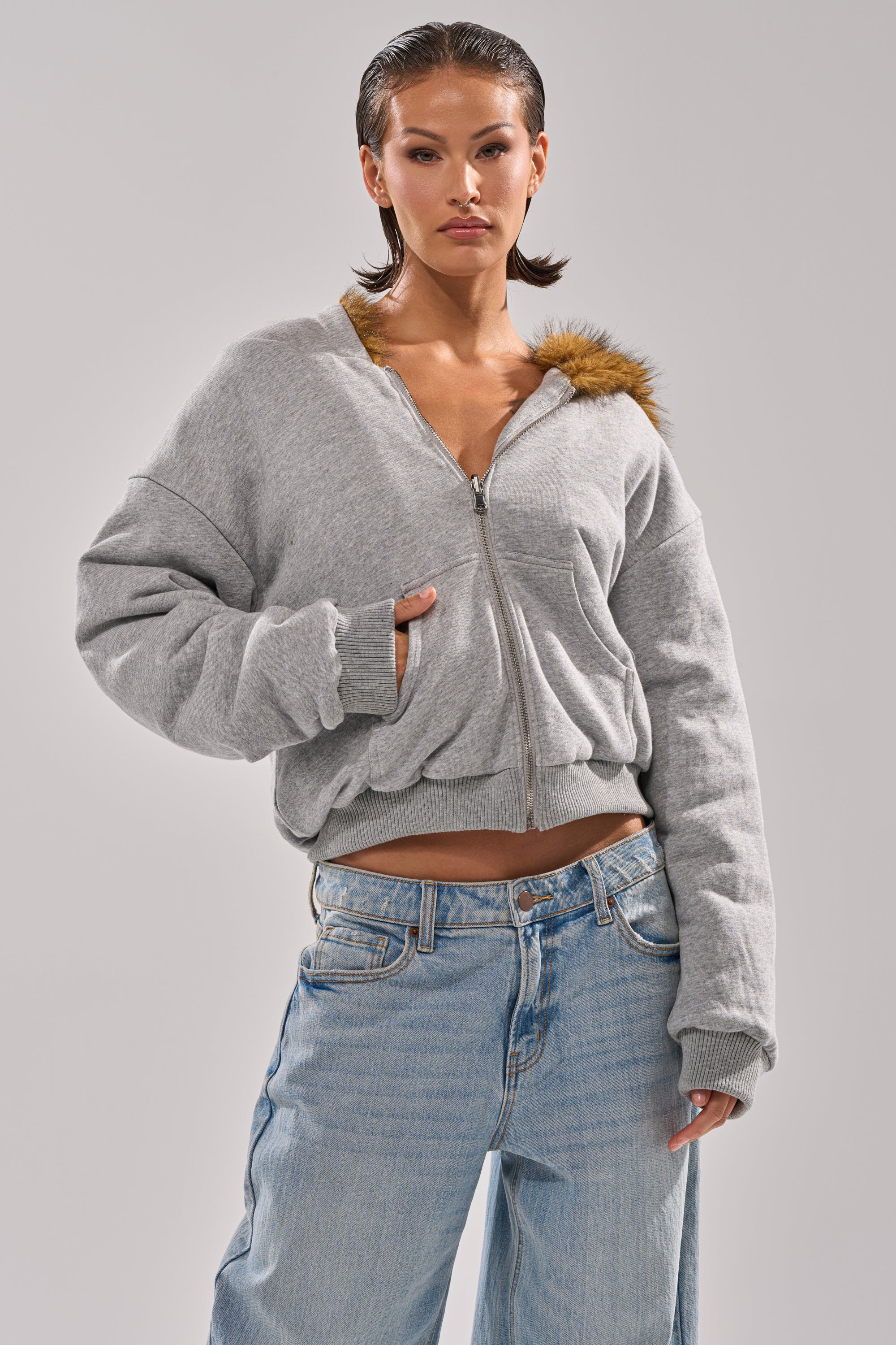 BEST OF BOTH WORLDS REVERSIBLE FUR SWEATSHIRT - Image 2