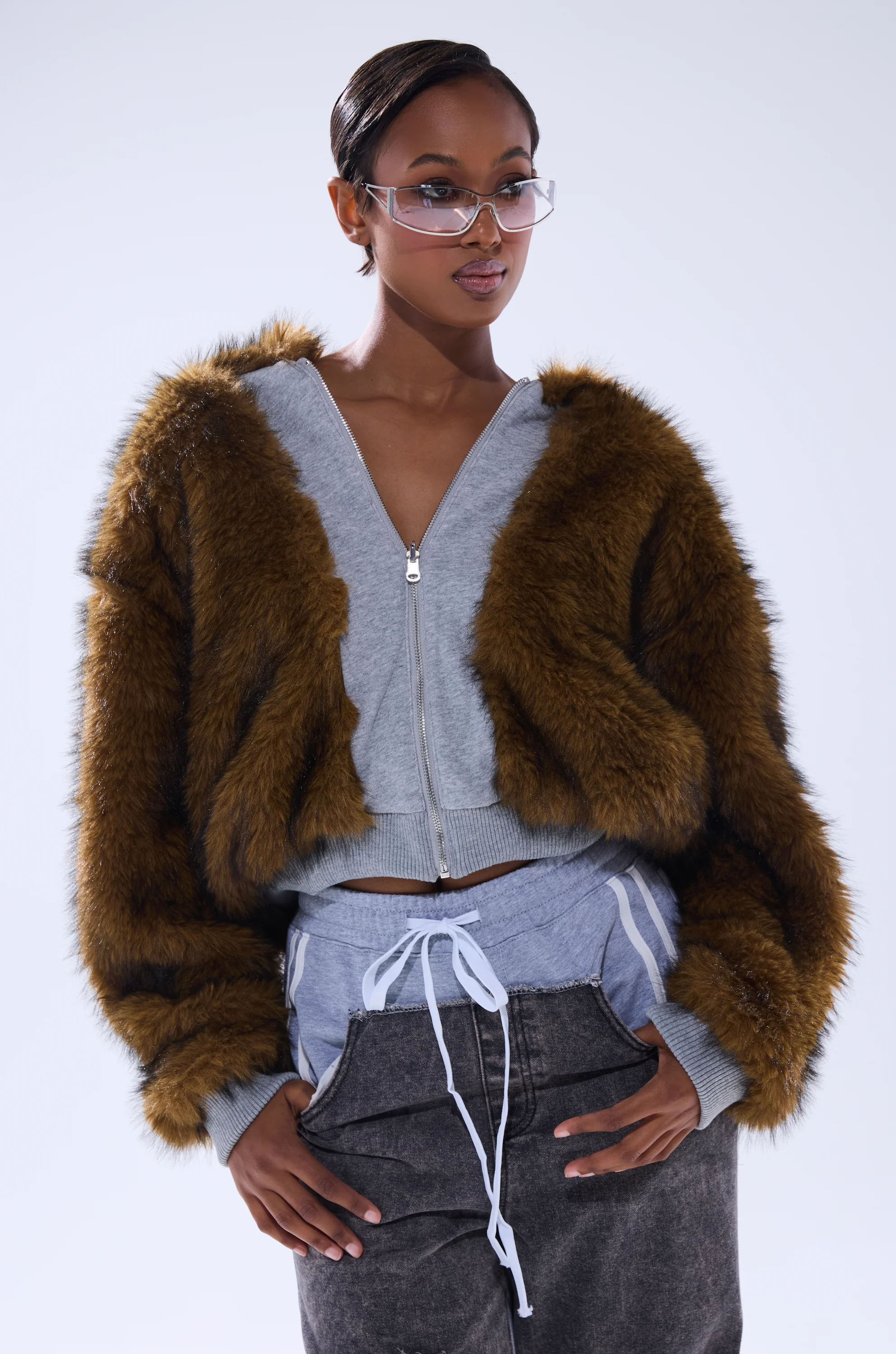 BEST OF BOTH WORLDS REVERSIBLE FUR SWEATSHIRT - Image 4
