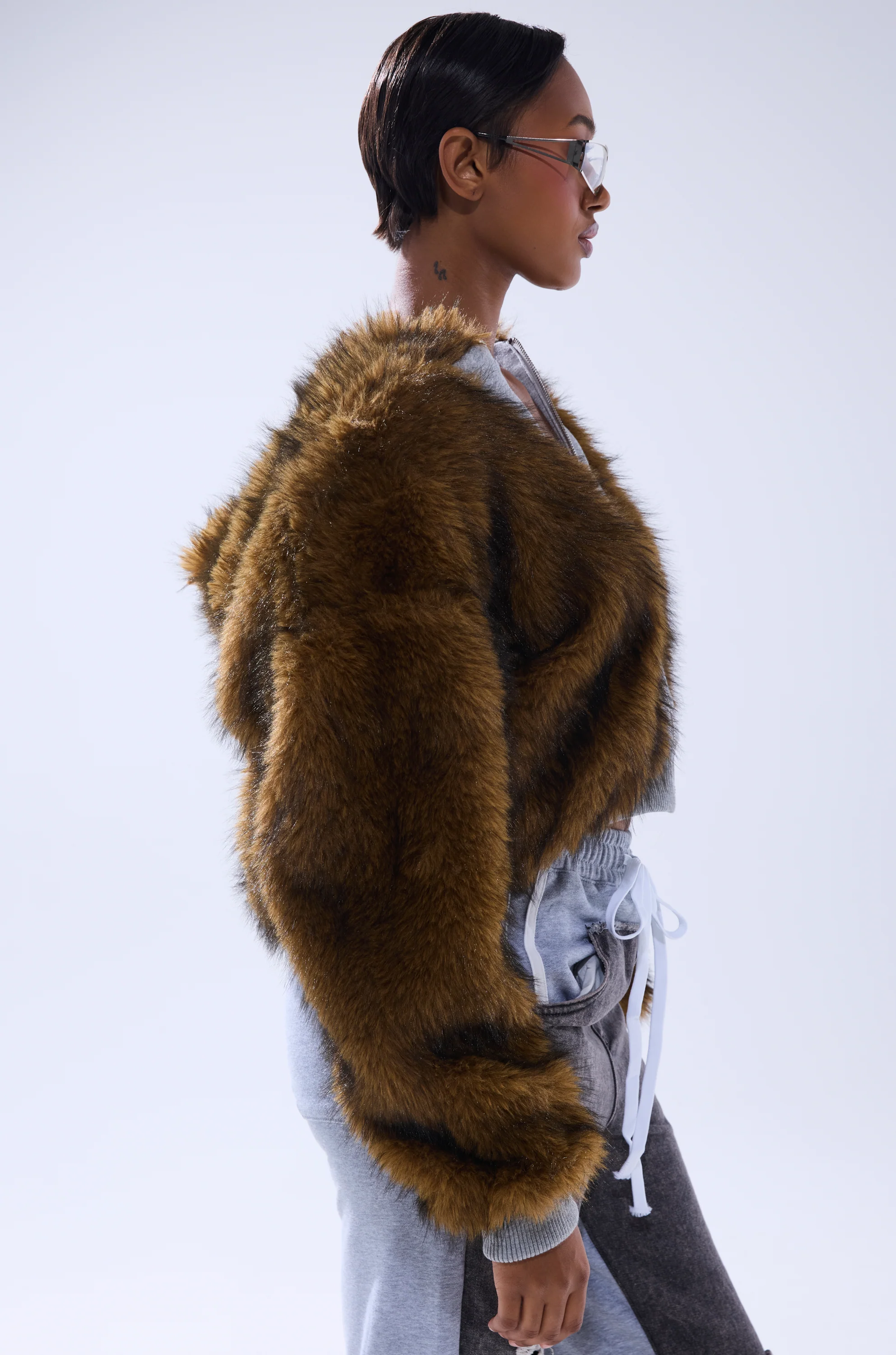 BEST OF BOTH WORLDS REVERSIBLE FUR SWEATSHIRT - Image 7