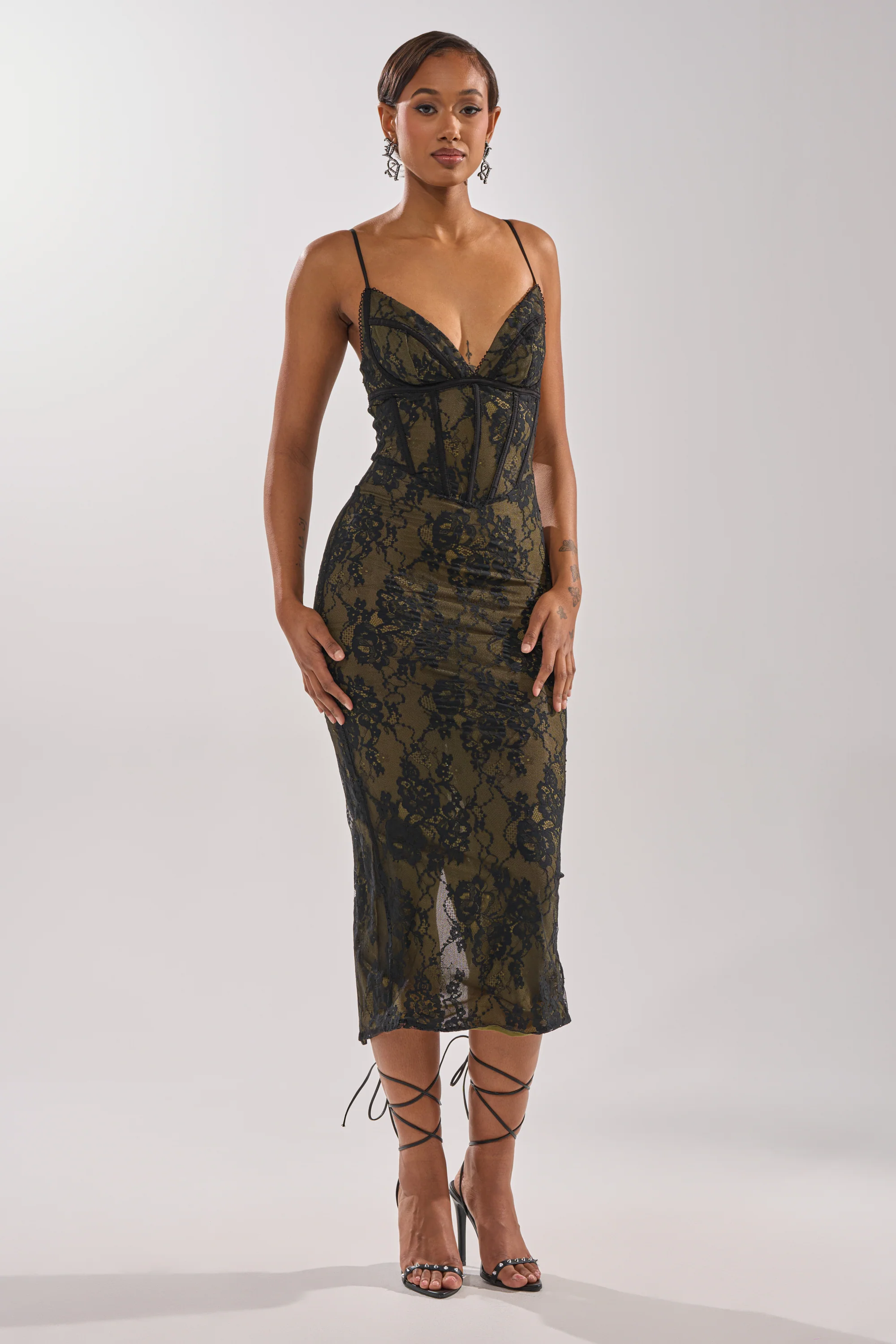 BETTER BELIEVE IT LACE MAXI DRESS - Image 2