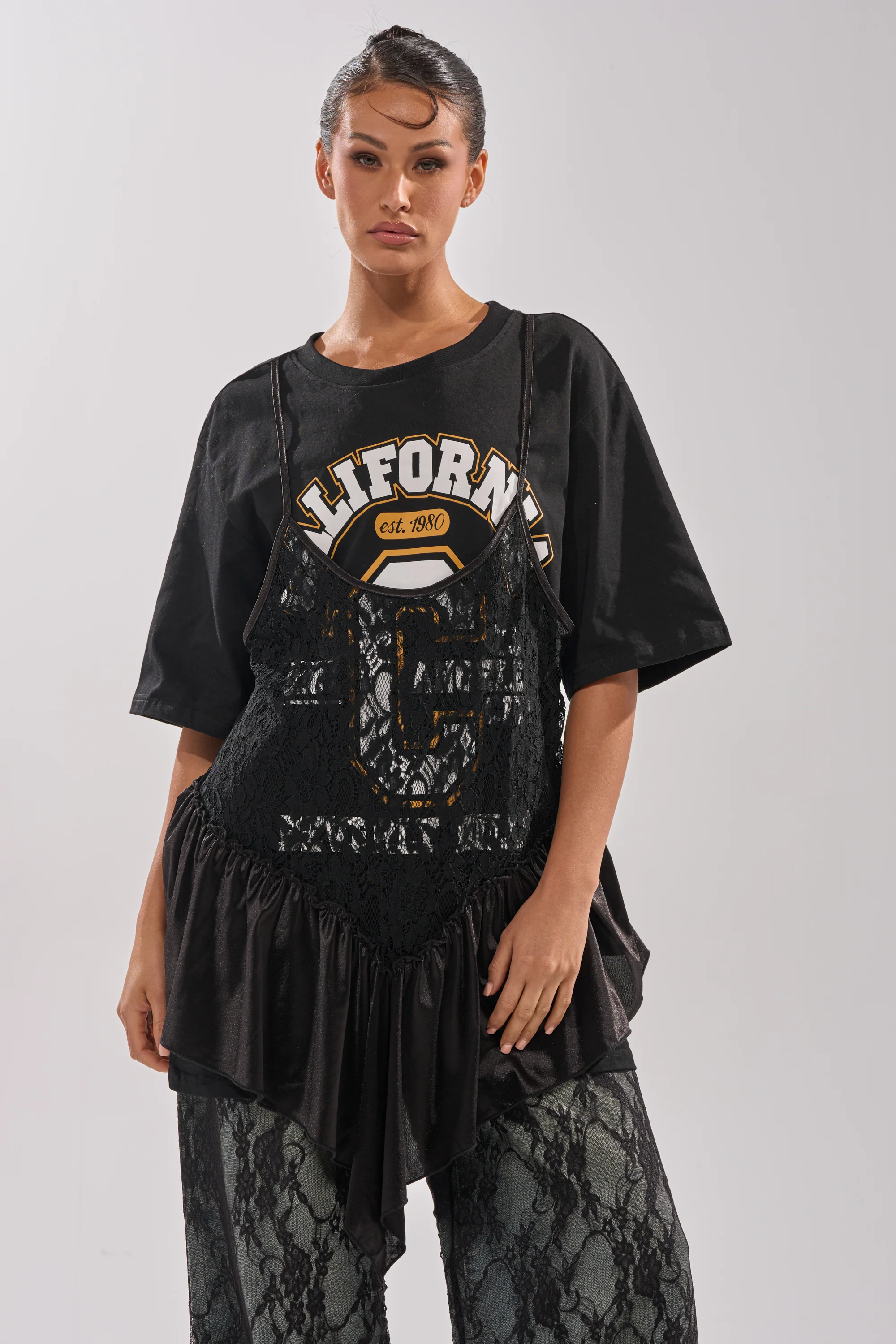 BEVERLY HILLS DIVA LACE OVERLAY TEE - Image 2