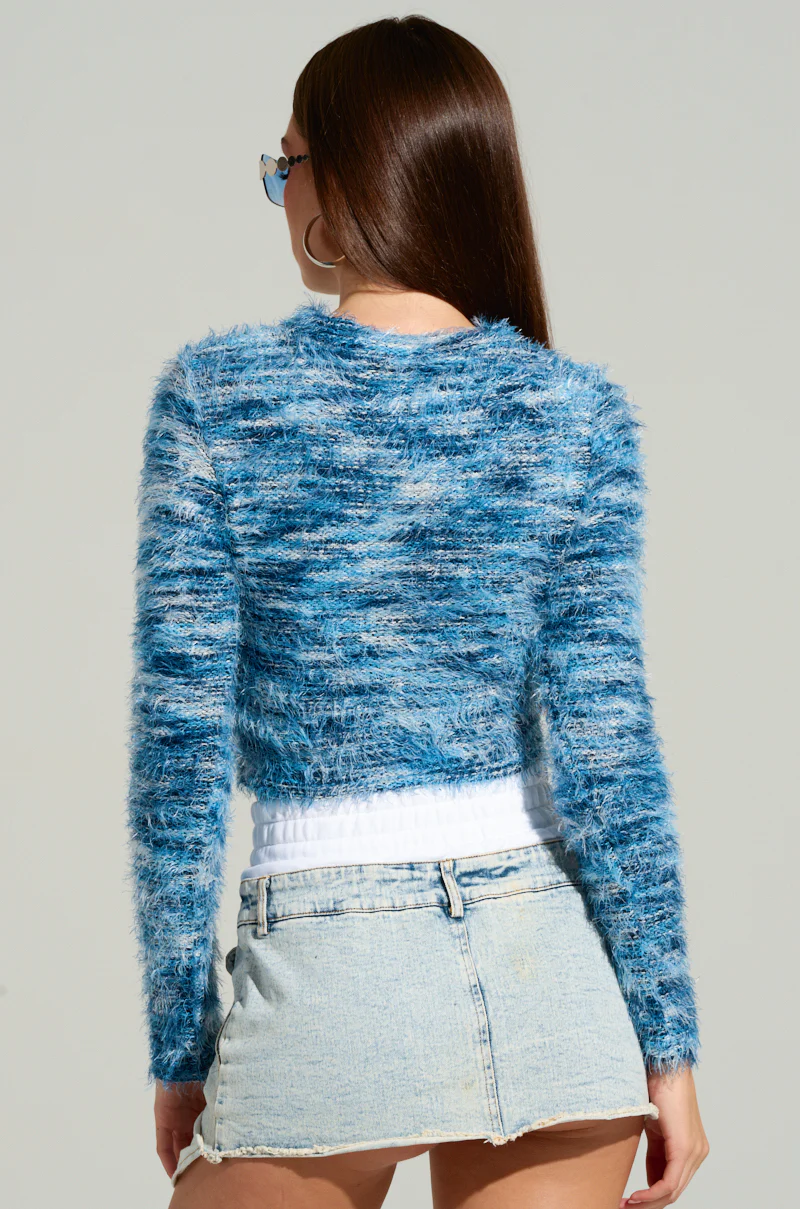 BIG FUZZY ENERGY CROPPED SWEATER IN BLUE - Image 4