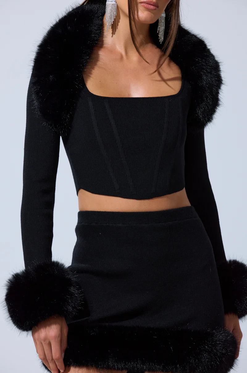 BIG MOOD FUR TRIM SHRUG IN BLACK - Image 9
