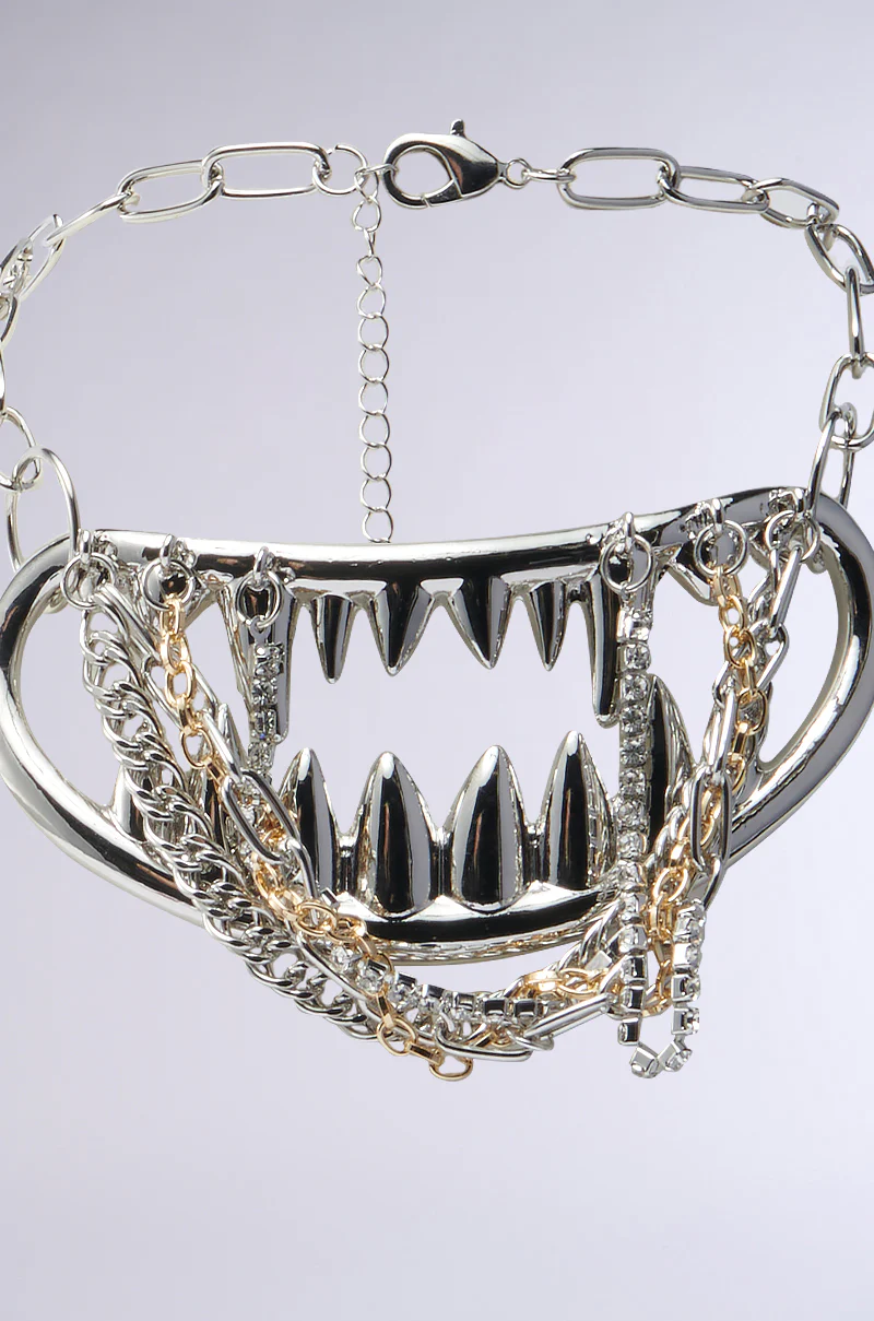 BITE ME NECKLACE - Image 3