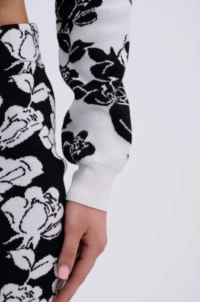 BLACK ROSE PETAL CARDIGAN - Image 7