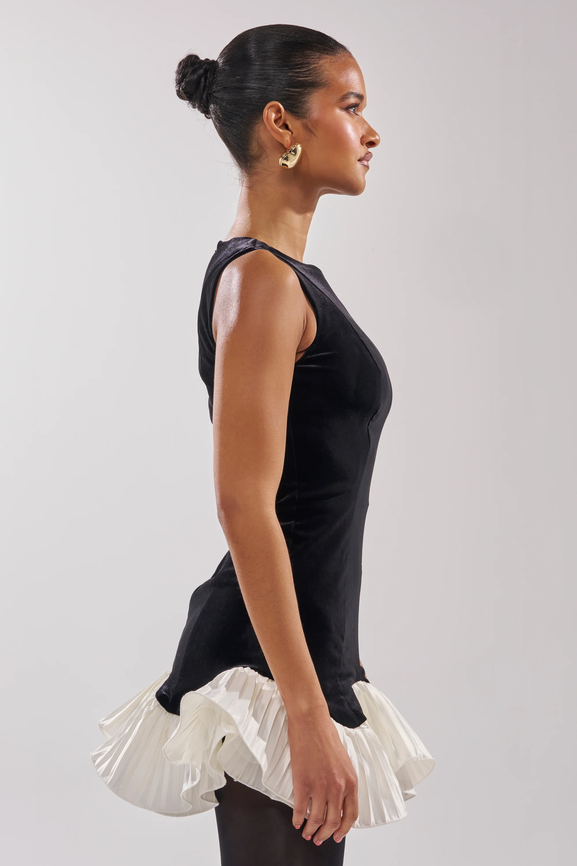 BLACK SWAN VELVET MINI DRESS - Image 3