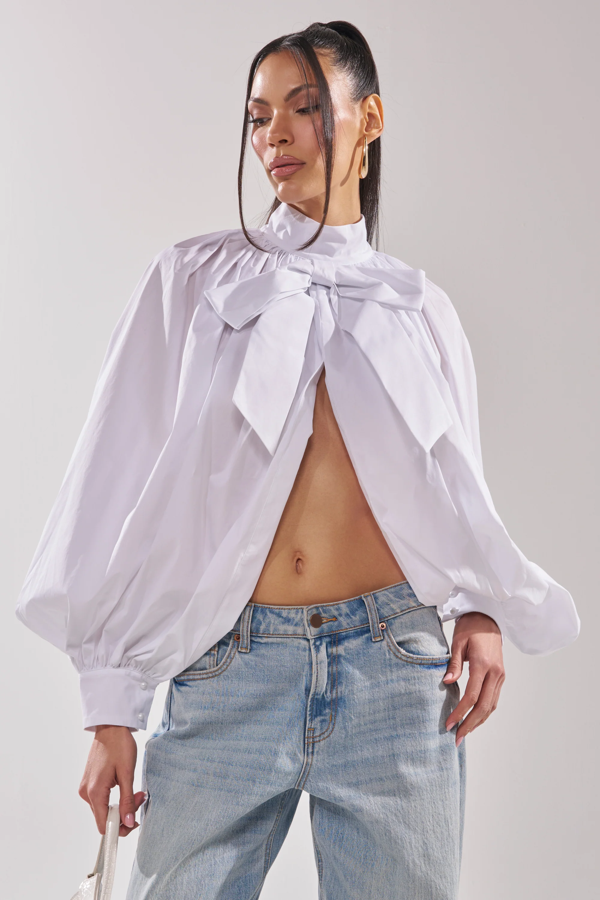 BLACK TIE AFFAIR BLOUSE IN WHITE - Image 4
