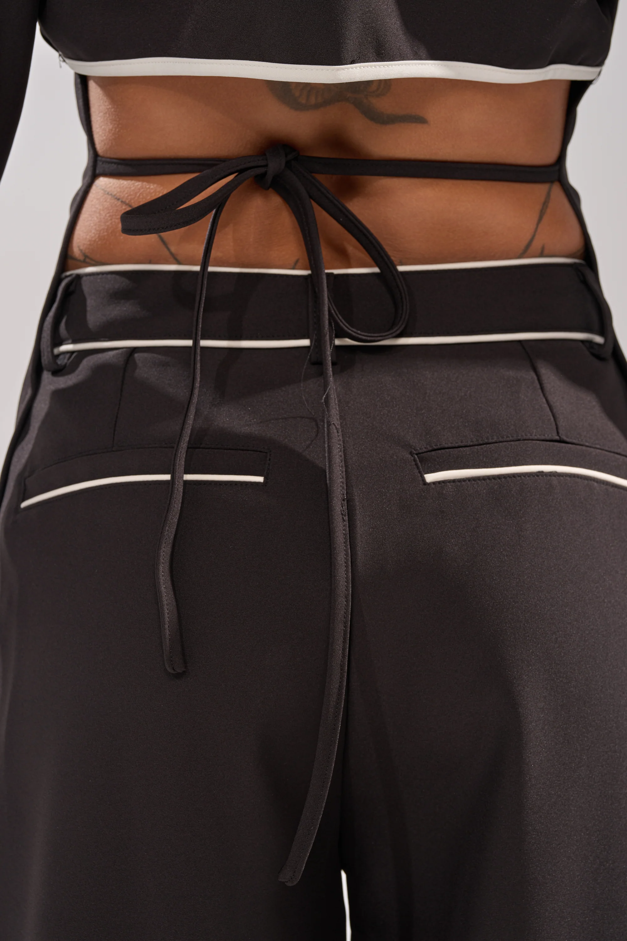 PARTY IN THE BACK BUTTON DOWN - Image 9