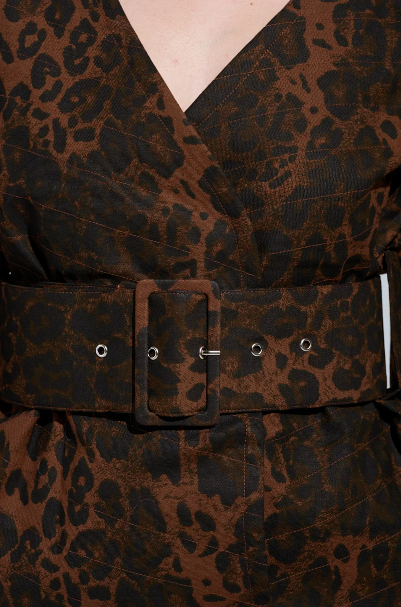 BLOW HIM A KISS BELTED CHEETAH BLOUSE - Image 6