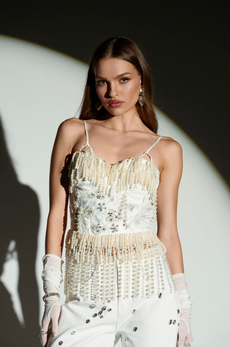 BOLD FRINGE PEARL TOP - Image 9