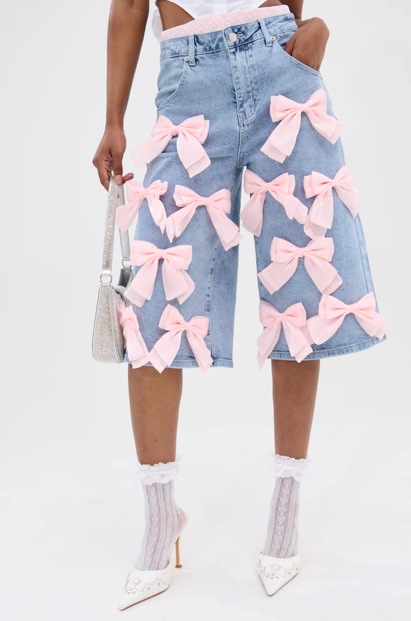 BOWS ALL OVER DENIM BERMUDA SHORT - Image 5