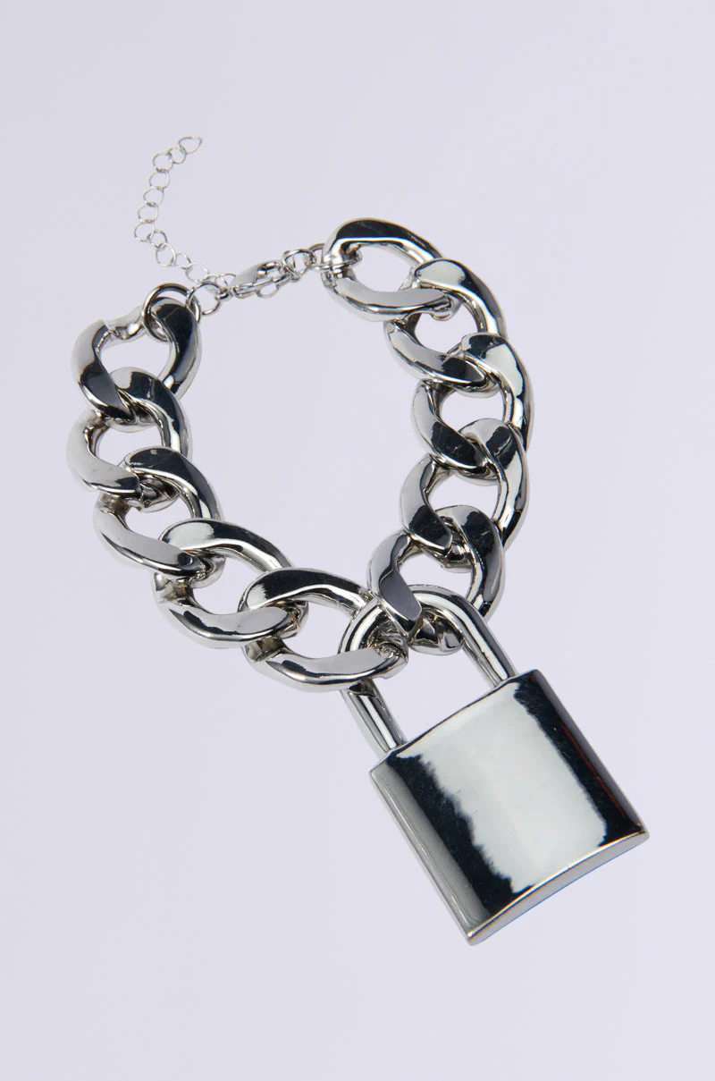 LOVE LOCKDOWN SILVER BRACELET - Image 5