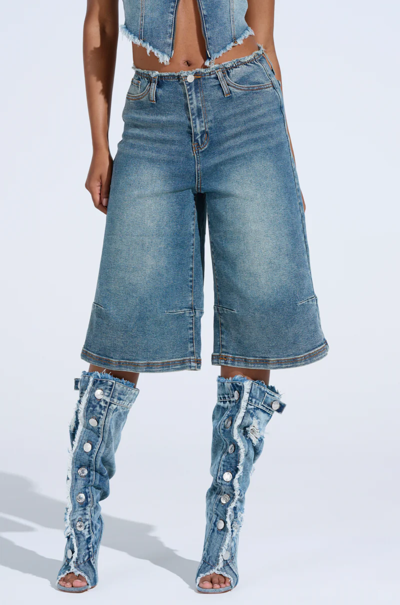 BREAK UP WITH HIM DENIM SHORTS - Image 3