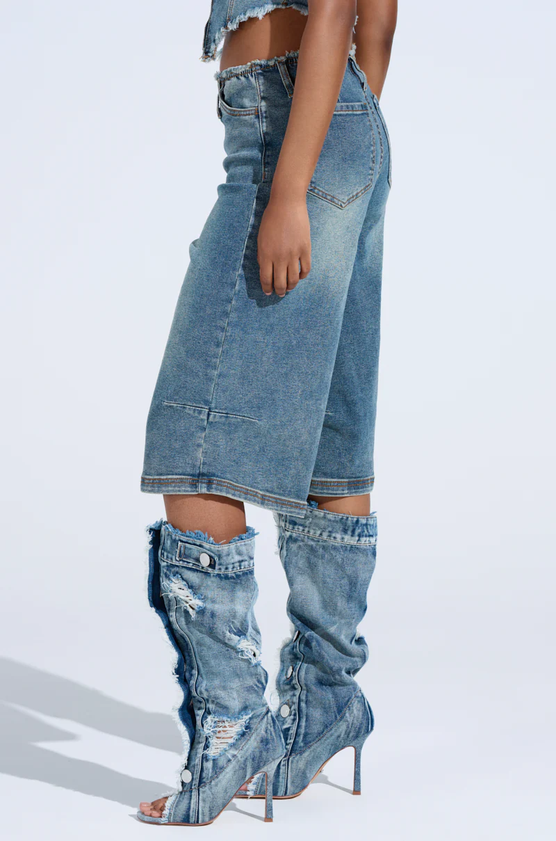 BREAK UP WITH HIM DENIM SHORTS - Image 4
