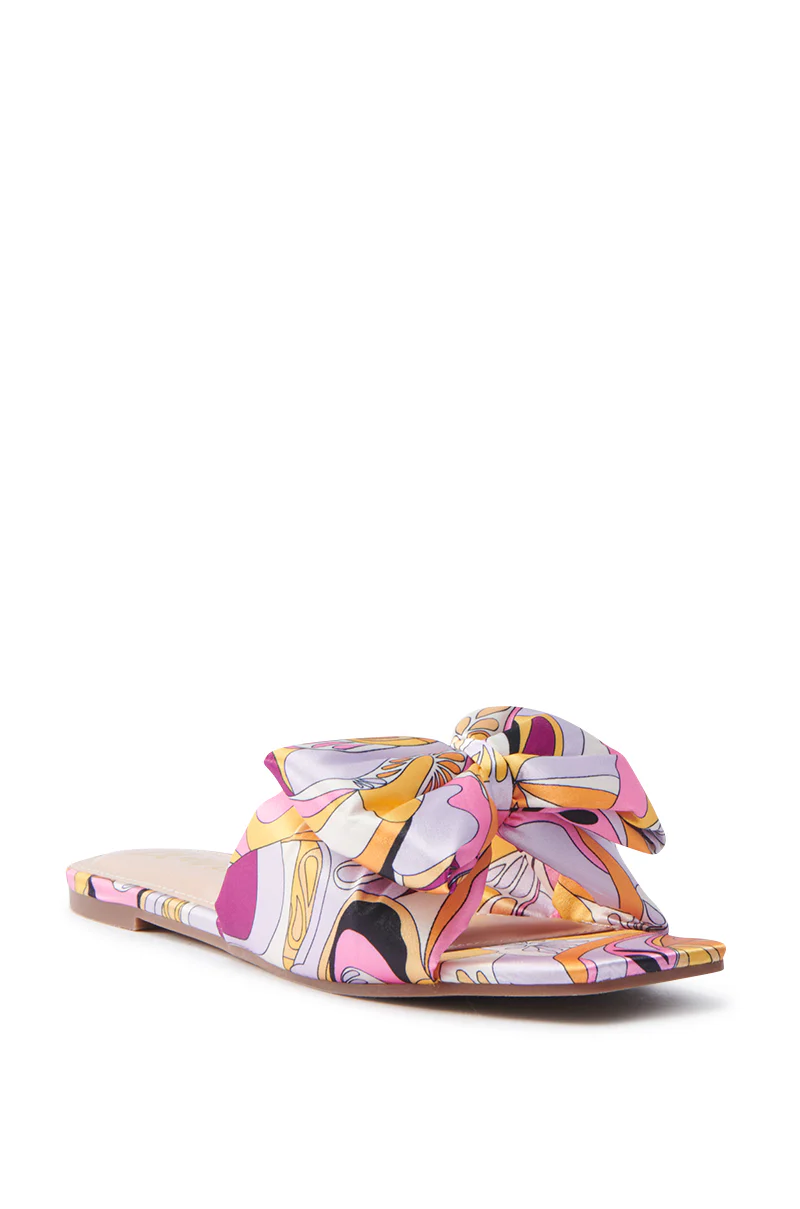 BREEZY SCARF FLAT SANDAL IN FUCHSIA - Image 5