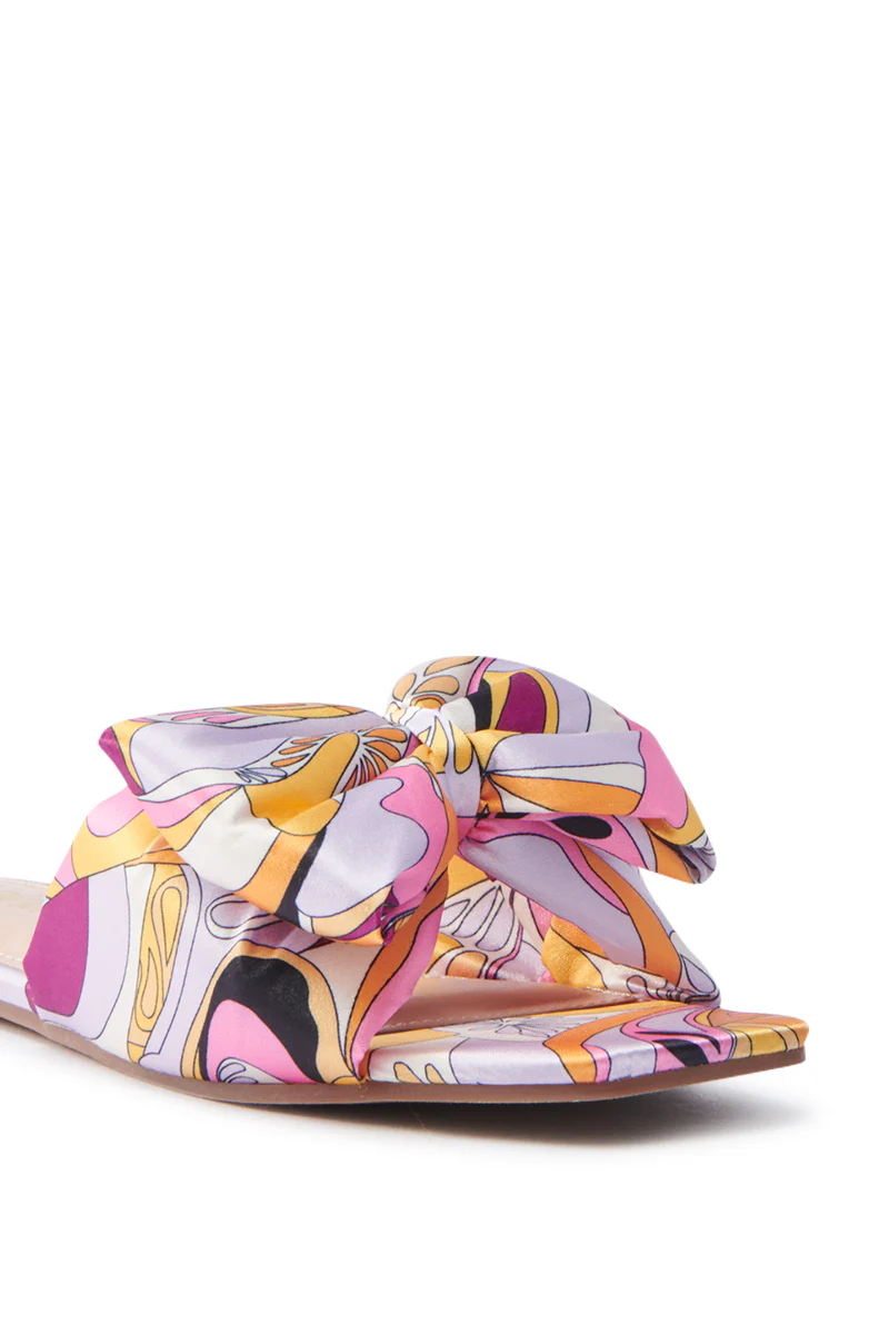 BREEZY SCARF FLAT SANDAL IN FUCHSIA - Image 7