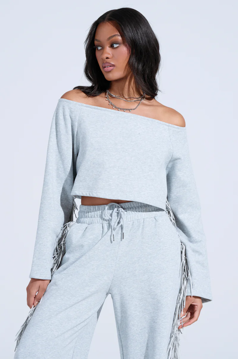 BRINGING IT BACK OFF THE SHOULDER SWEATSHIRT - Image 2