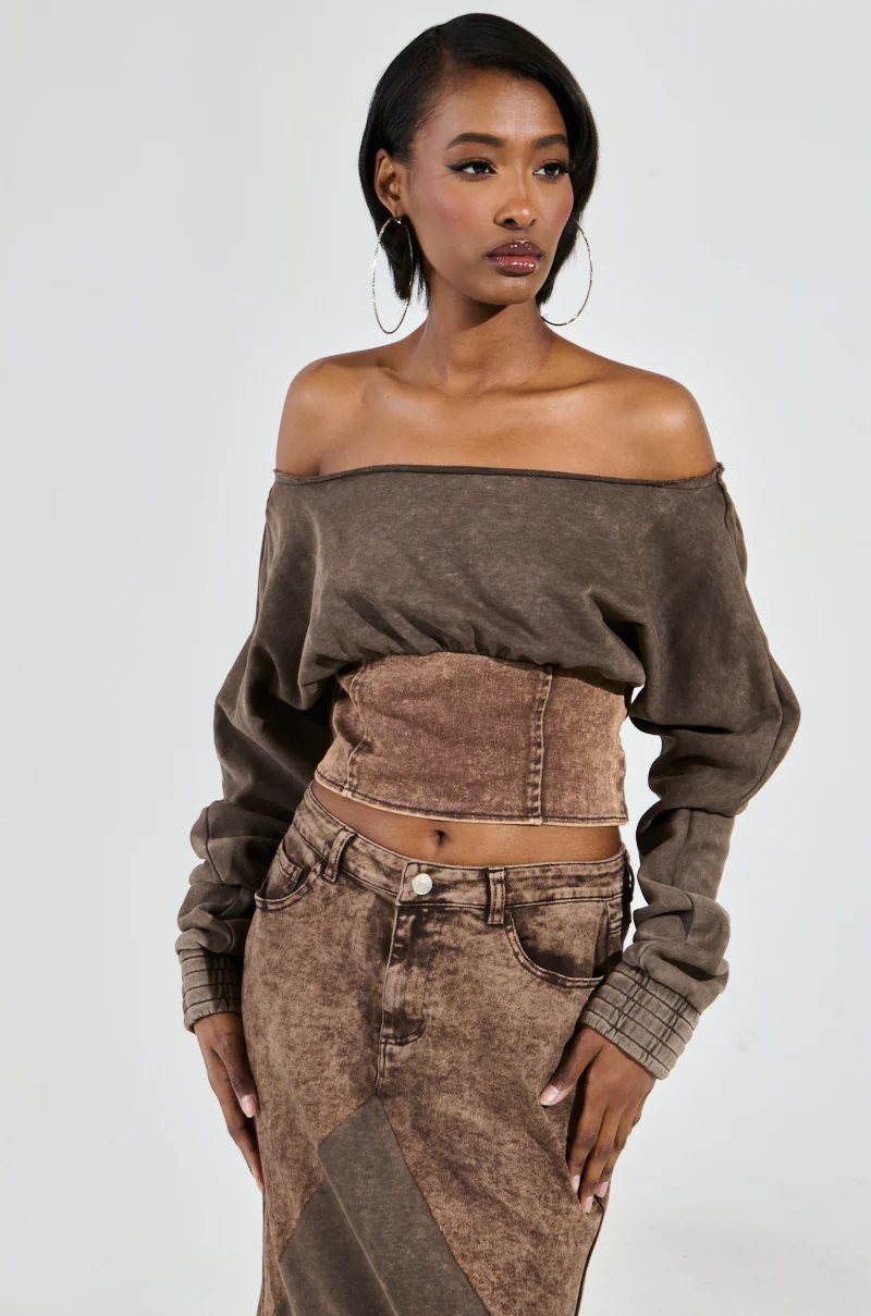 BROKE MY HEART OFF THE SHOULDER SWEATSHIRT - Image 2