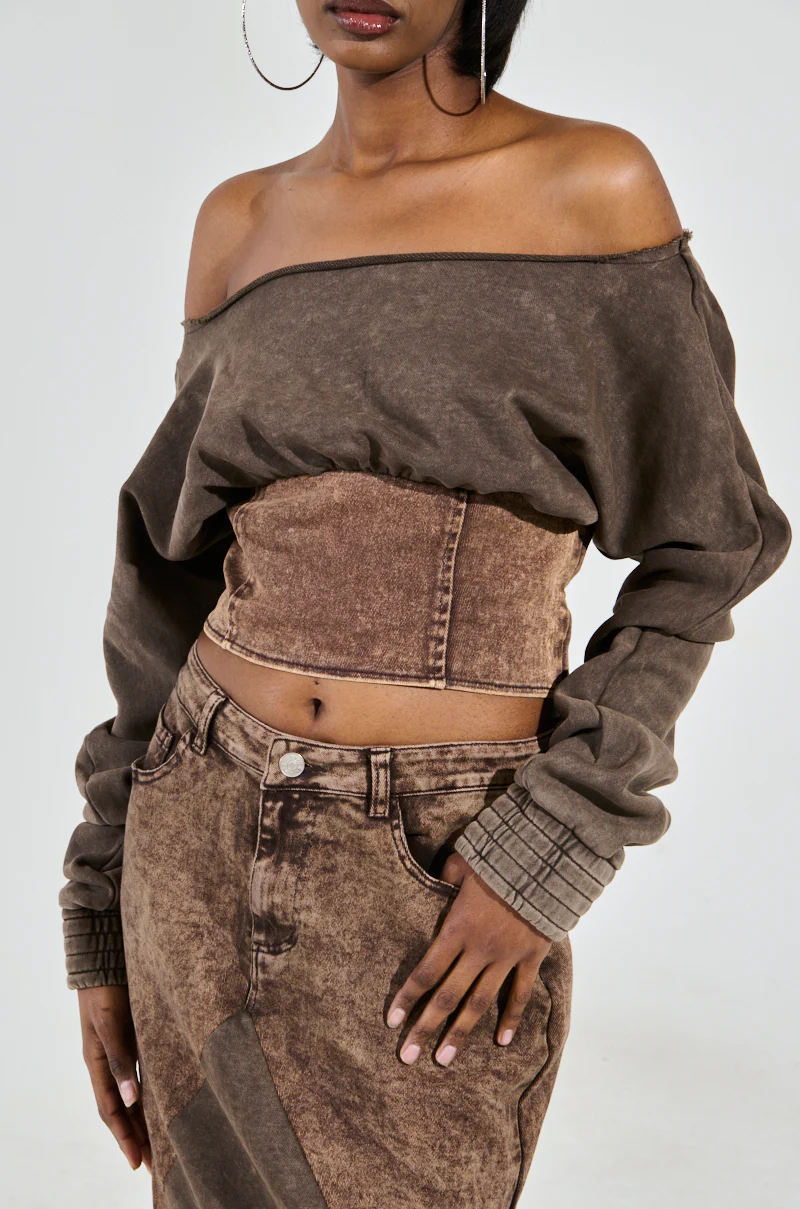 BROKE MY HEART OFF THE SHOULDER SWEATSHIRT - Image 3