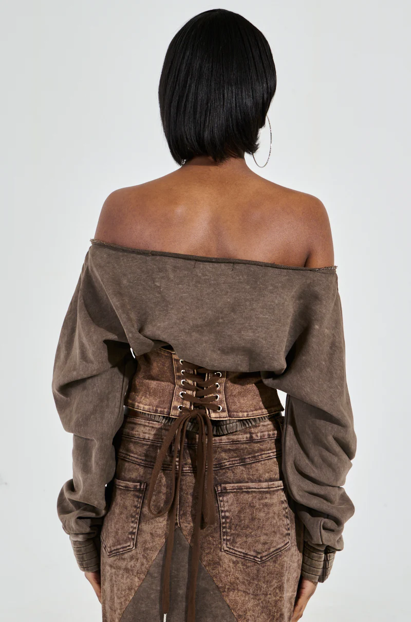 BROKE MY HEART OFF THE SHOULDER SWEATSHIRT - Image 5