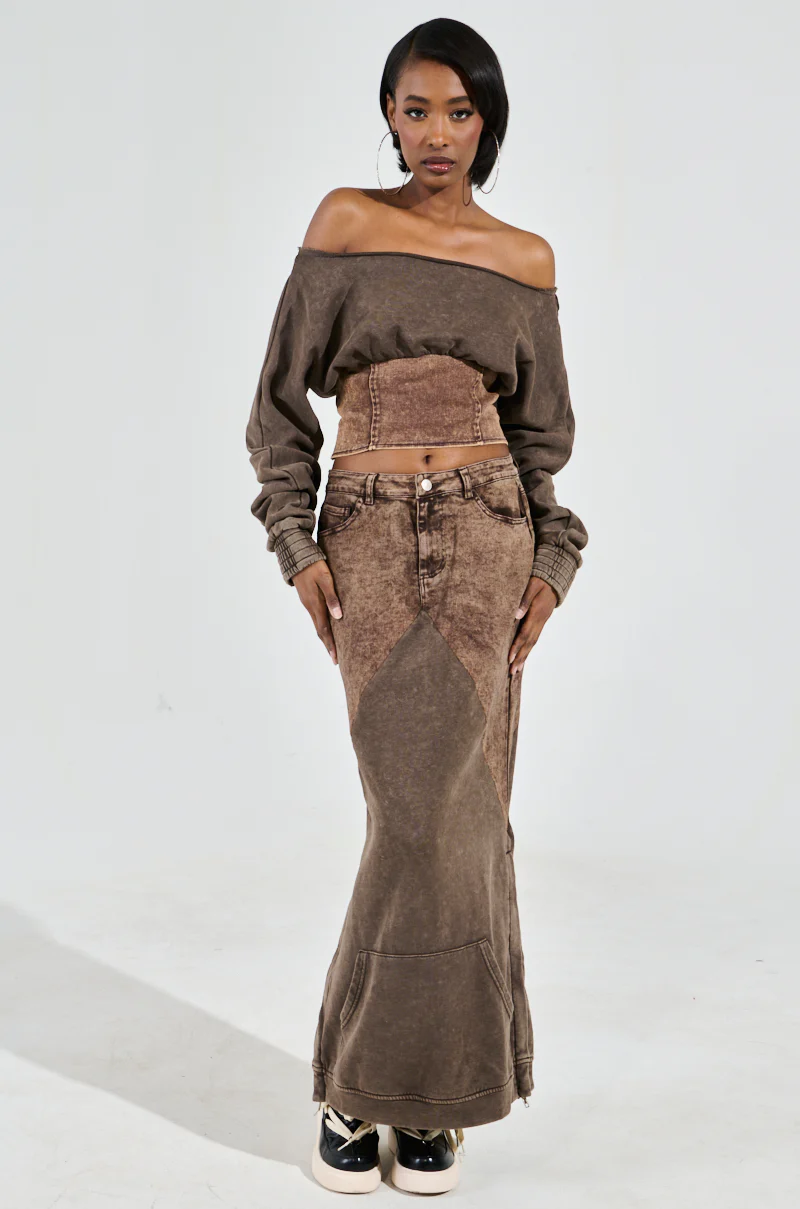 BROKE MY HEART OFF THE SHOULDER SWEATSHIRT - Image 7