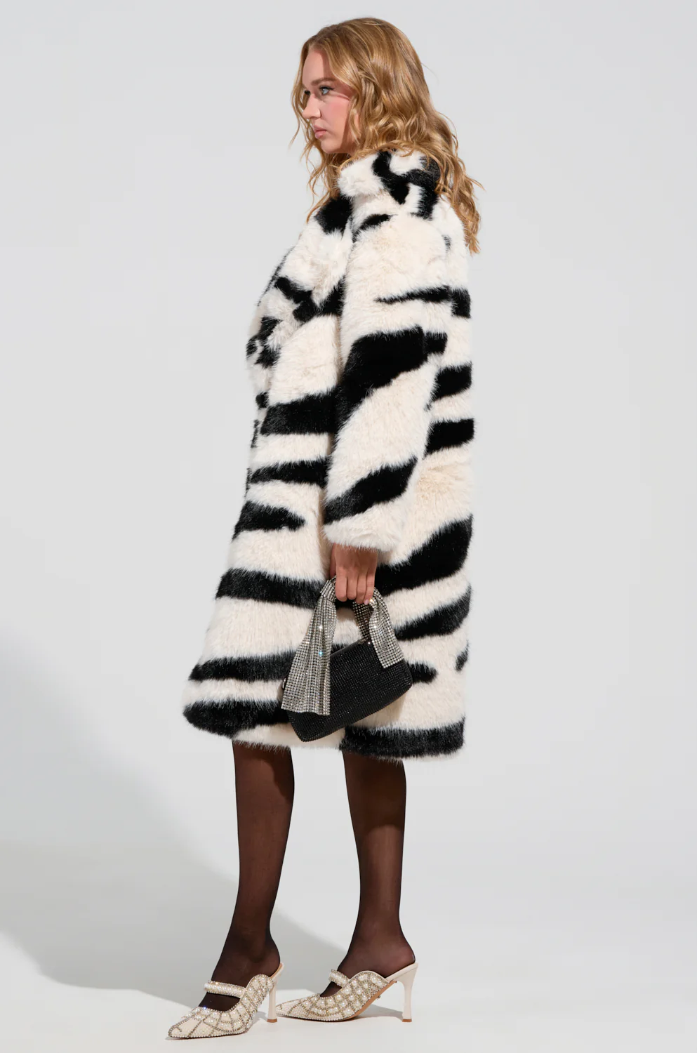 BROOKFIELD FAUX FUR COAT - Image 6