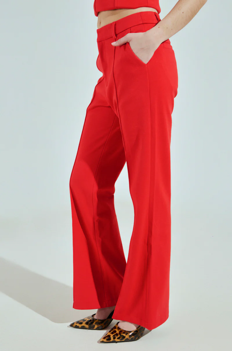 BUSINESS CASUAL TROUSER IN RED - Image 4