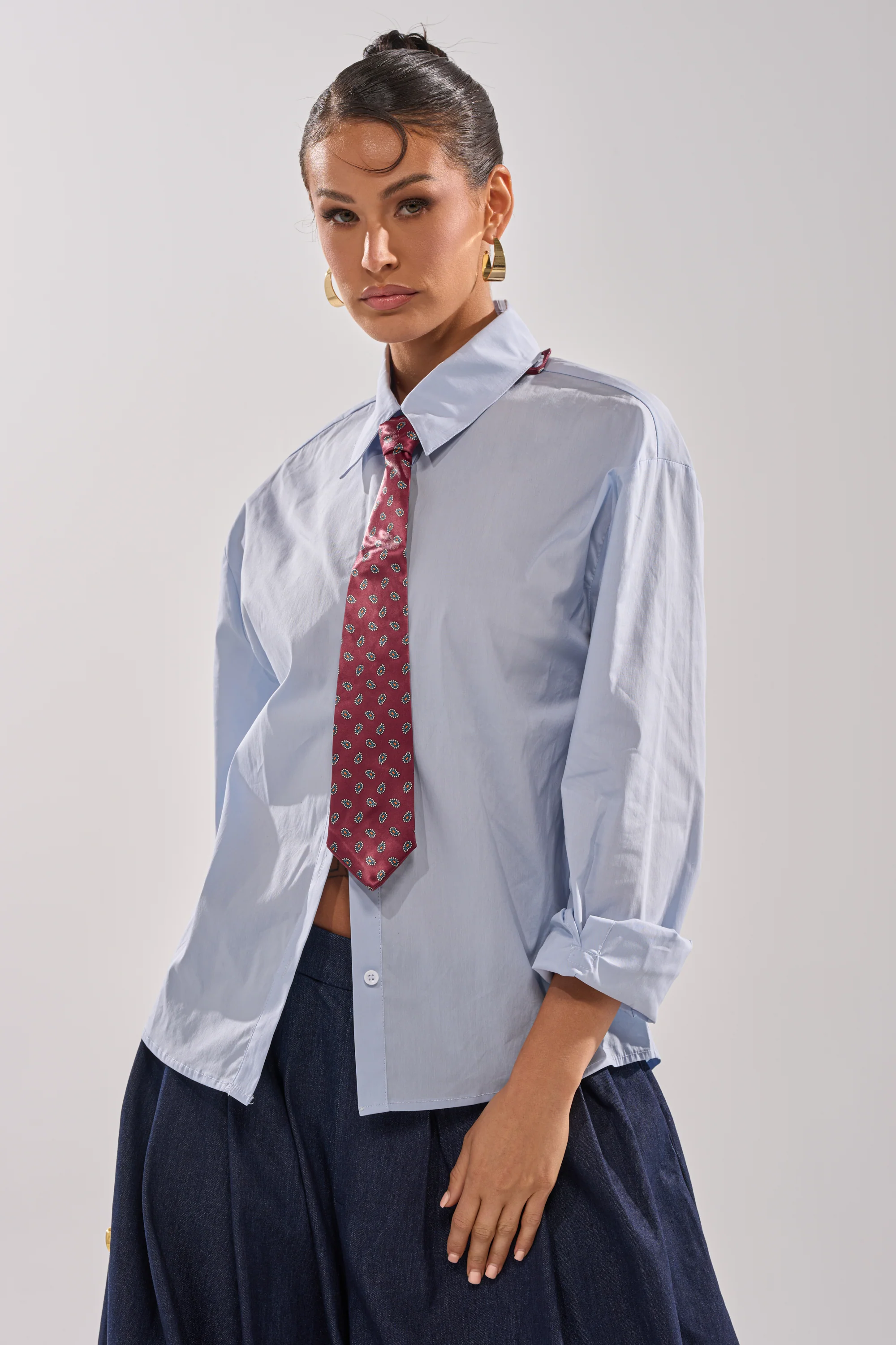 BUSINESS IN THE FRONT BUTTON DOWN - Image 4