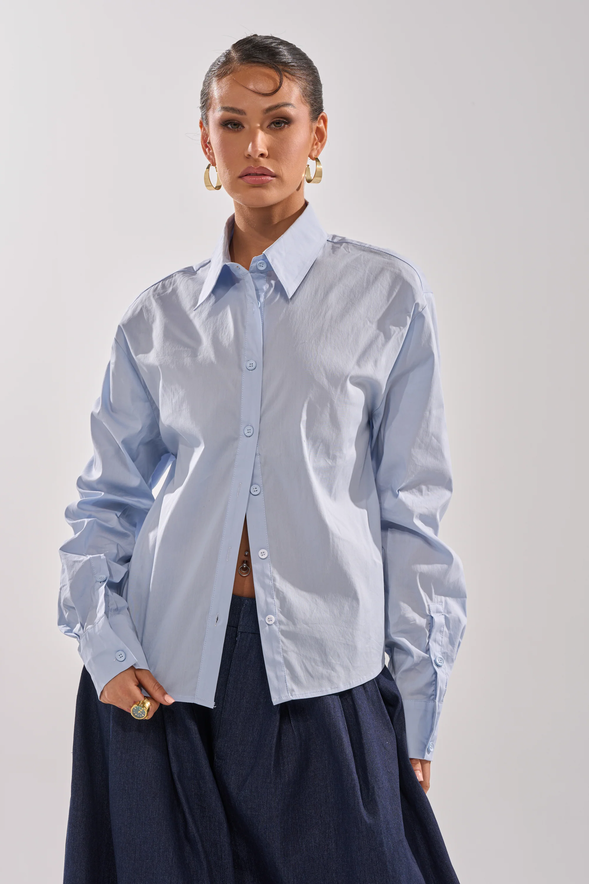 BUSINESS IN THE FRONT BUTTON DOWN - Image 5