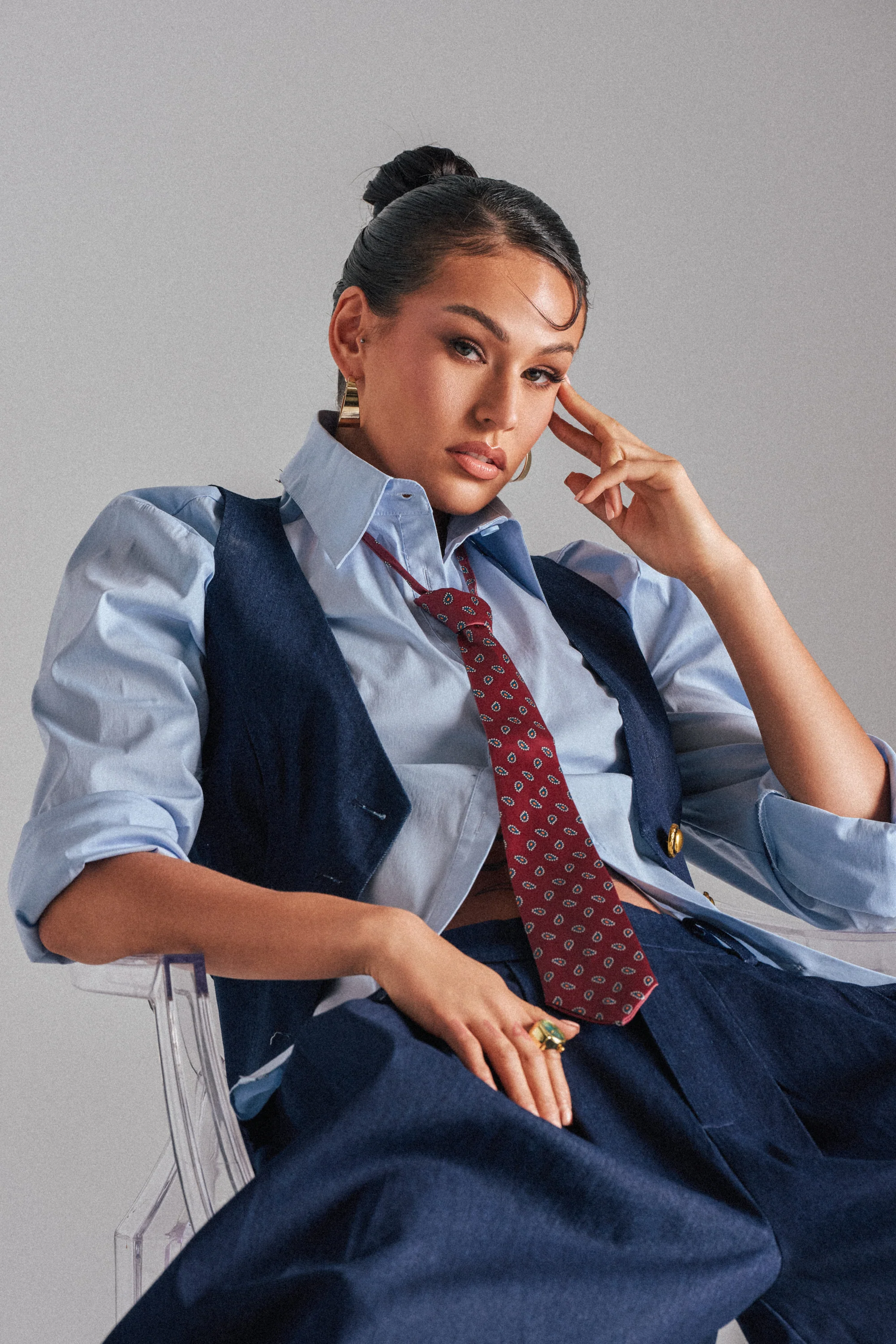 BUSINESS IN THE FRONT VEST - Image 2